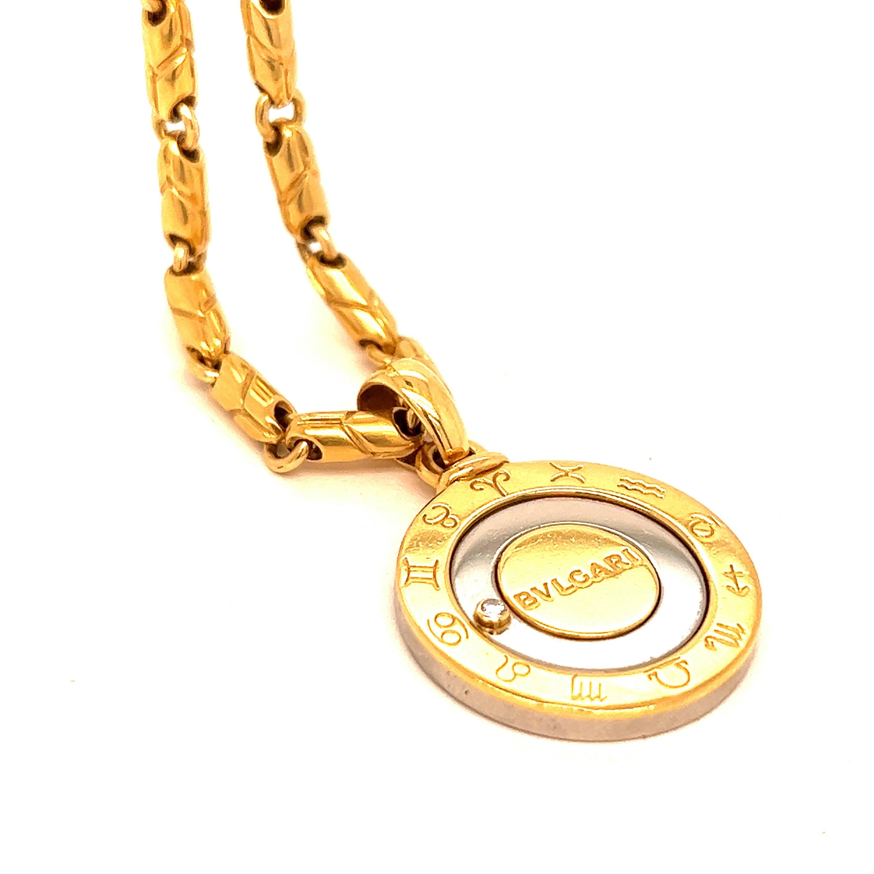 Bvlgari Zodiac Anhänger Gold Halskette (Moderne) im Angebot