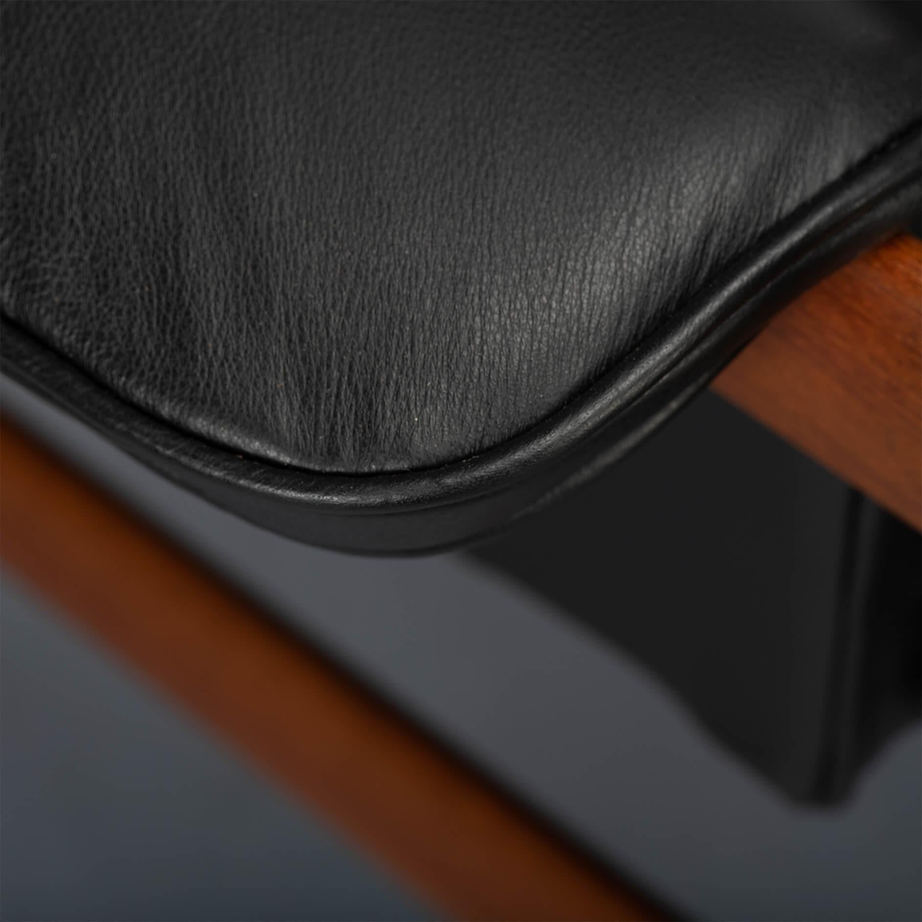 Bwana Chair Reupholstered in Black Leather from Finn Juhl for France & Son, 1962 4