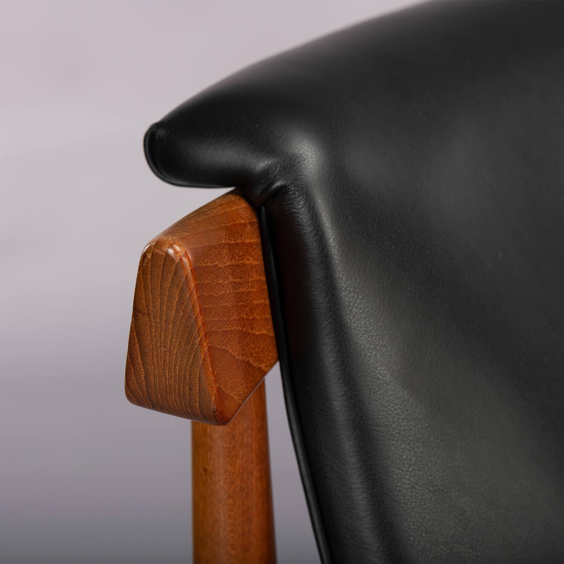 Bwana Chair Reupholstered in Black Leather from Finn Juhl for France & Son, 1962 7