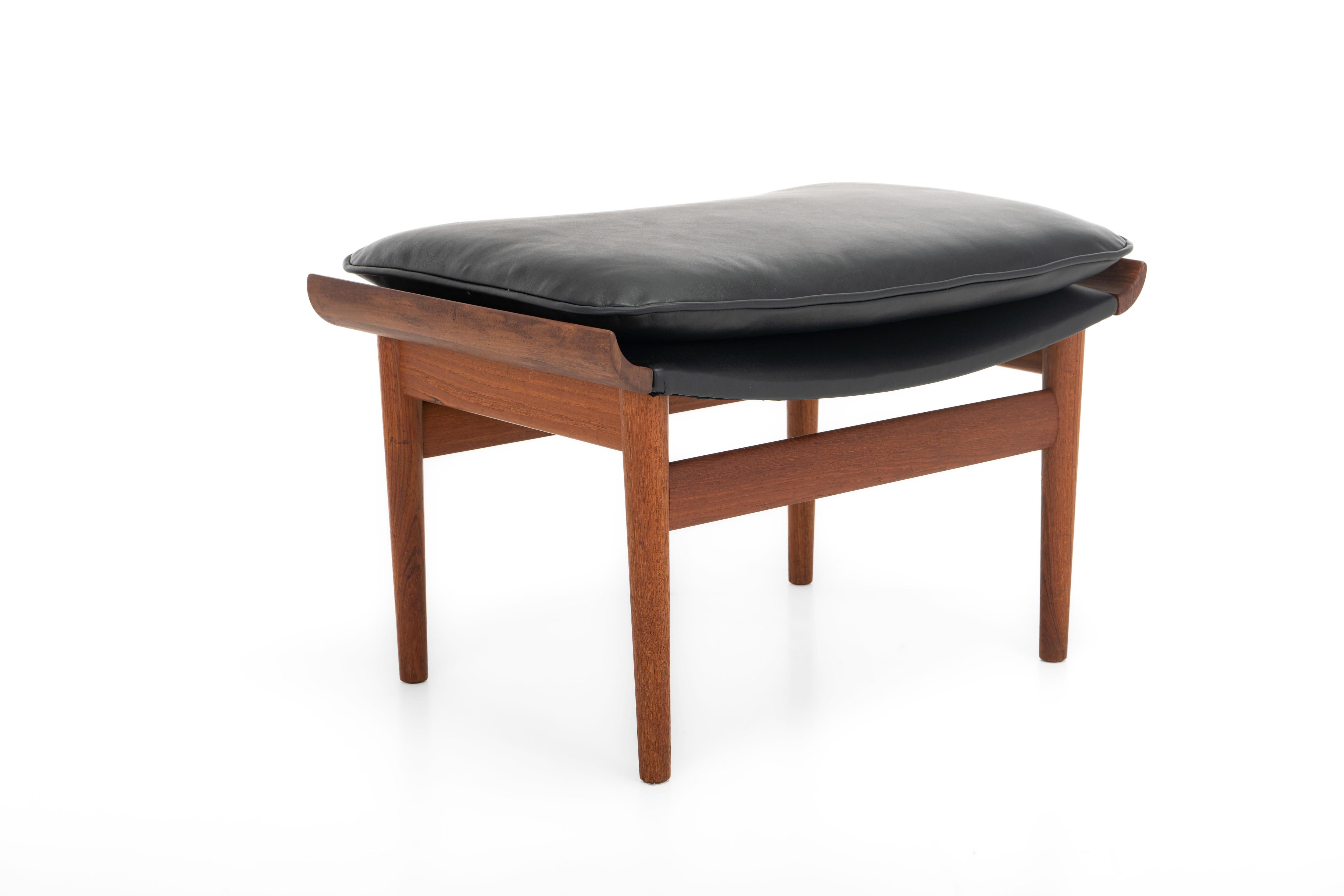 Bwana Lounge Chair and ottoman by Finn Juhl for France & Son, Denmark, 1960s For Sale 8