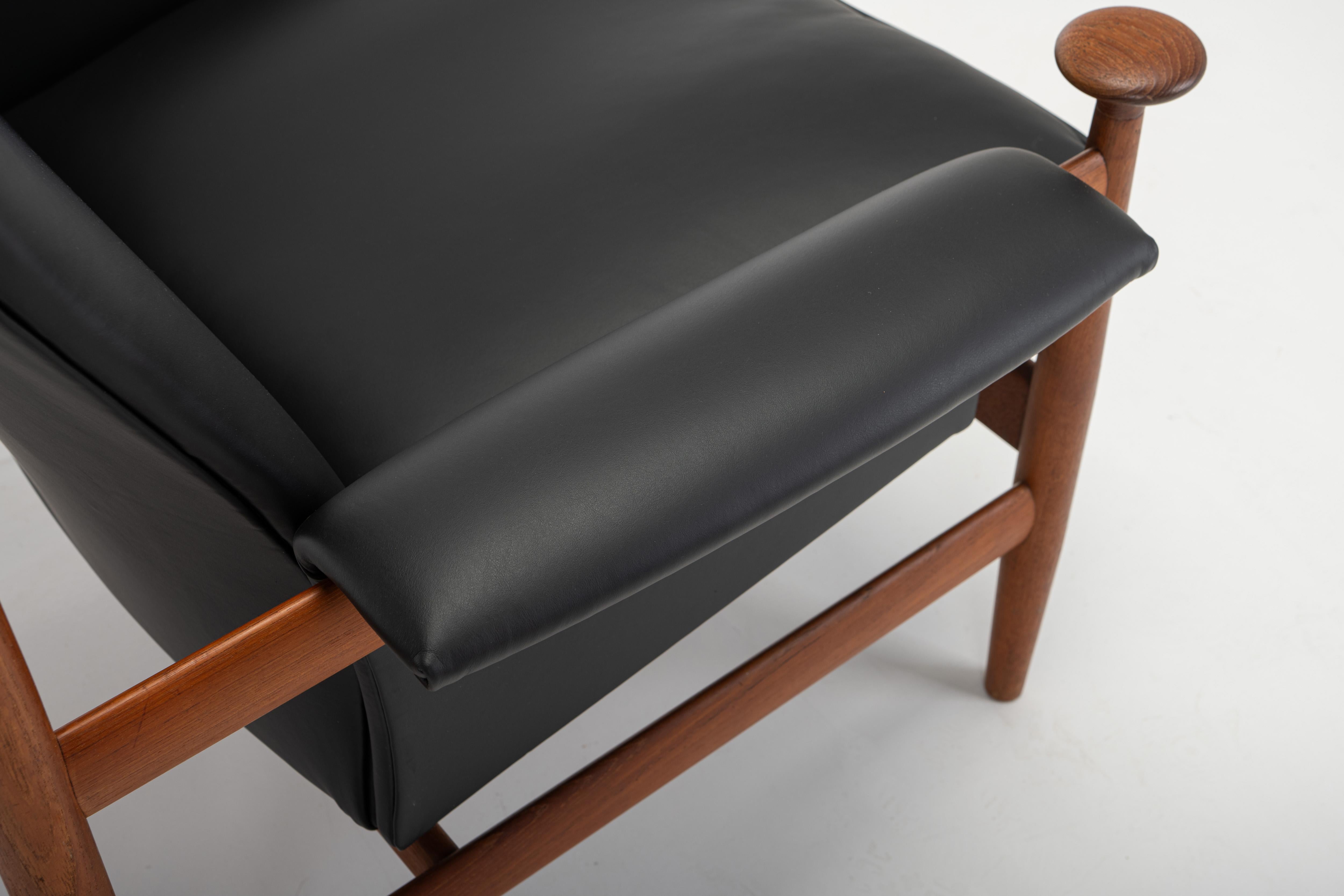 Leather Bwana Lounge Chair and ottoman by Finn Juhl for France & Son, Denmark, 1960s For Sale