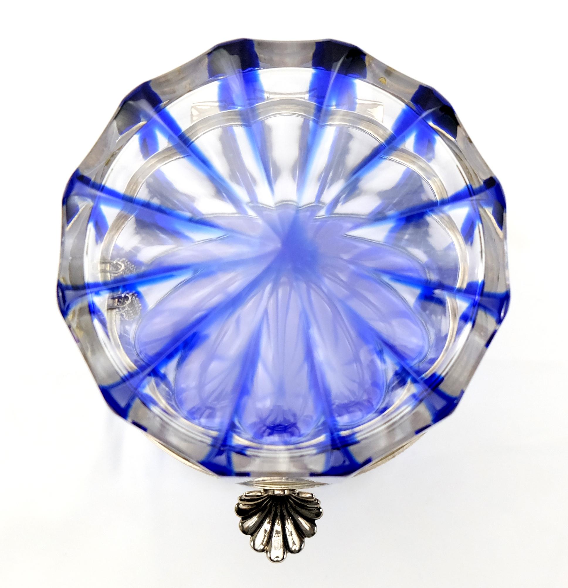 France Cobalt Blue and Cut Crystal Lidded Box by Cristal Benito For Sale 4