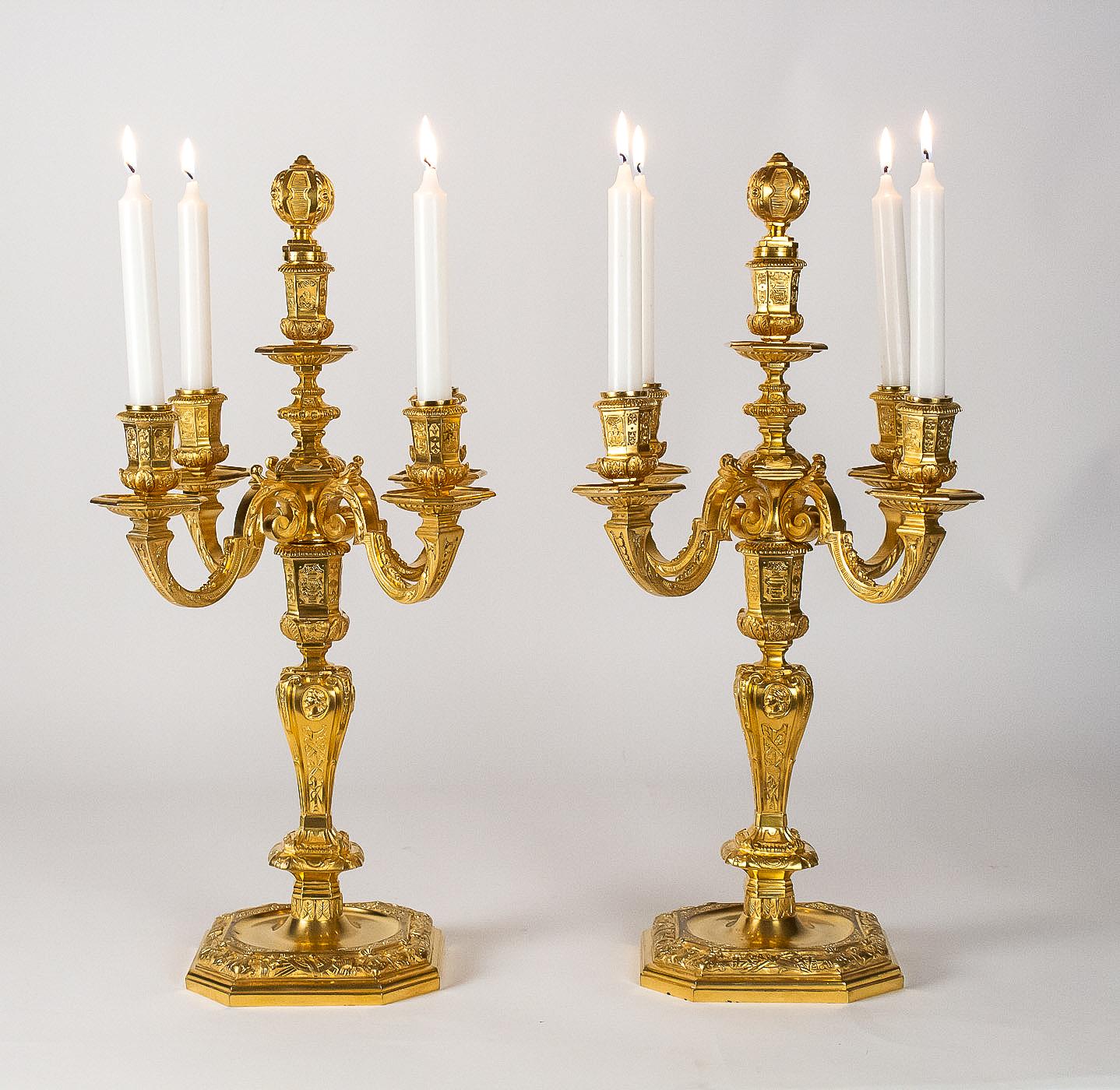 By H voisenet, Large Pair of Louis XIV style Ormolu Candelabras, circa 1880-1900 

By H. Voisenet, a large gorgeous finely chiseled gilt-bronze, pair of five-light candelabras, decorated in a classic Louis XIV Berain style with flowers of Lilies,