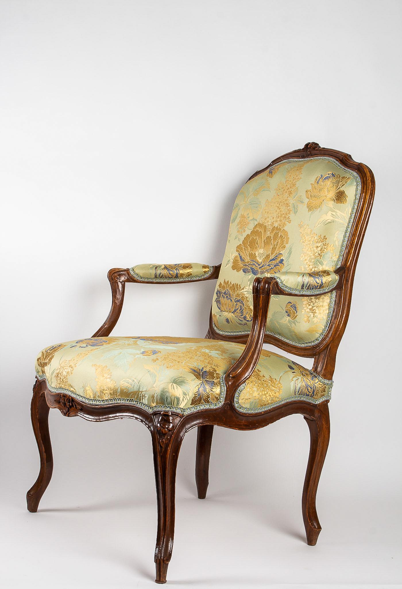 Louis XV Period Set of 4 of Large Armchairs, circa 1766-1770 by Louis Delanois For Sale 3
