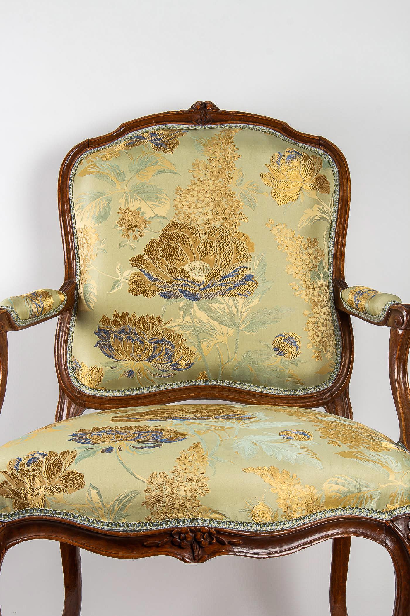 Louis XV Period Set of 4 of Large Armchairs, circa 1766-1770 by Louis Delanois In Fair Condition For Sale In Saint Ouen, FR