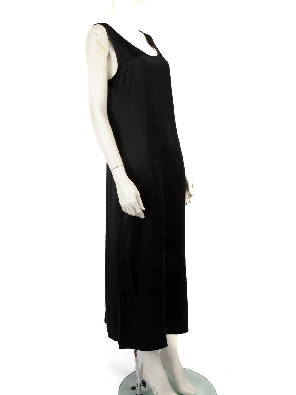 El ESTADO es Nunca usado, con etiquetas. Este nuevo artículo de reventa del diseñador By Malene Birger no presenta ningún desgaste visible.

Detalles


Negro

Sintético

Vestido

Midi

Sin mangas

Cuello redondo



Fabricado en