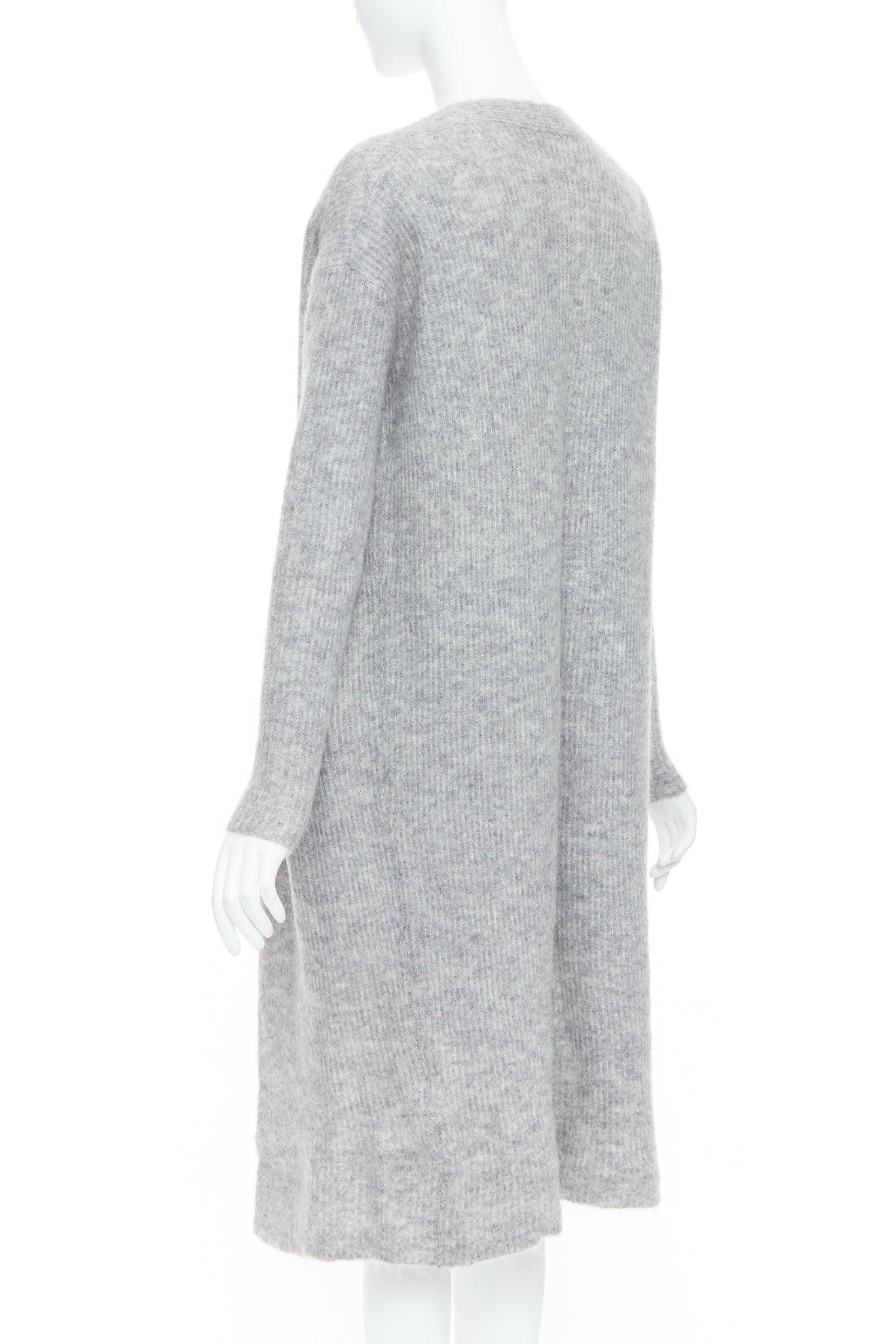 Pull cardigan long en laine mohair mélangée grise MALENE BIRGER XS en vente 1