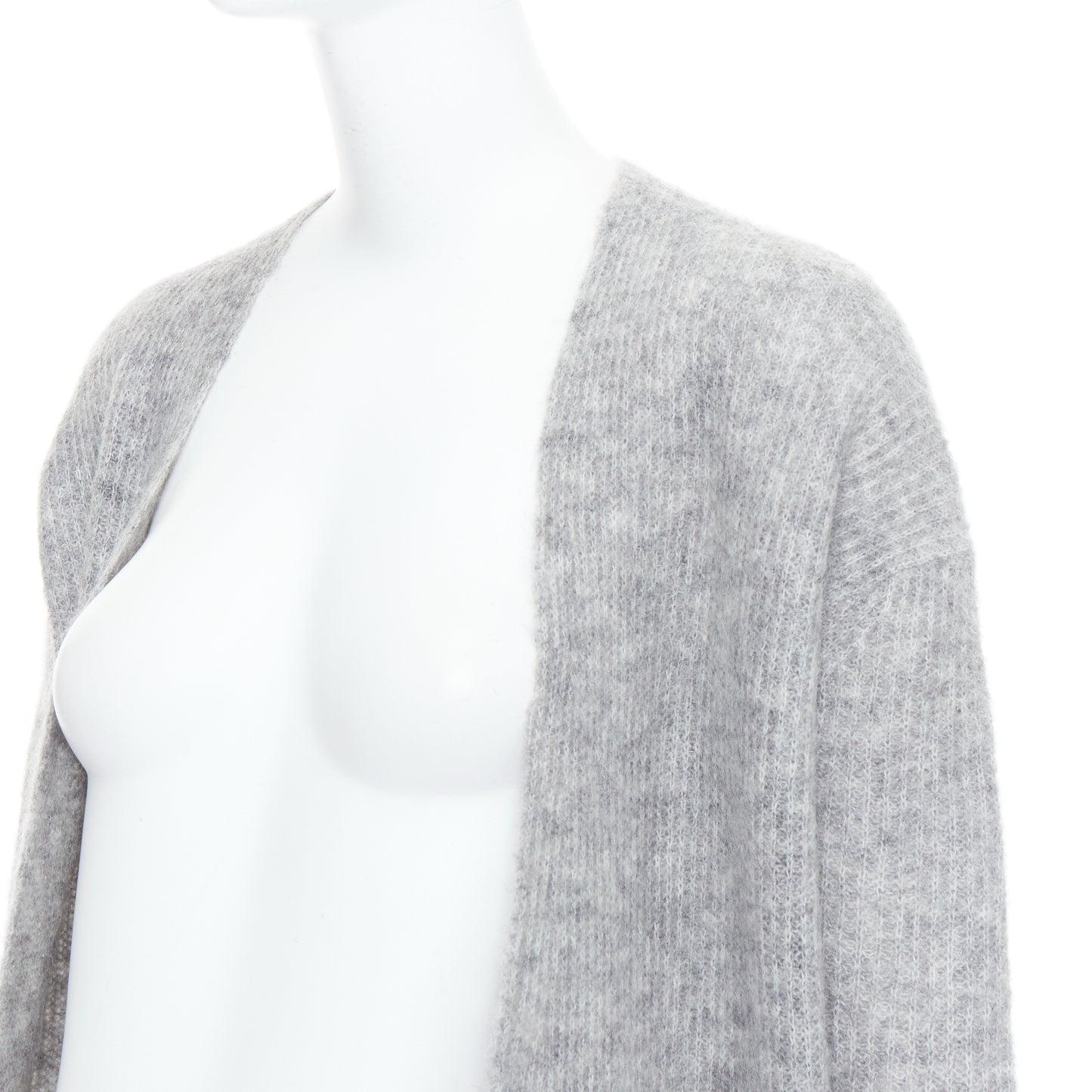 Pull cardigan long en laine mohair mélangée grise MALENE BIRGER XS en vente 2