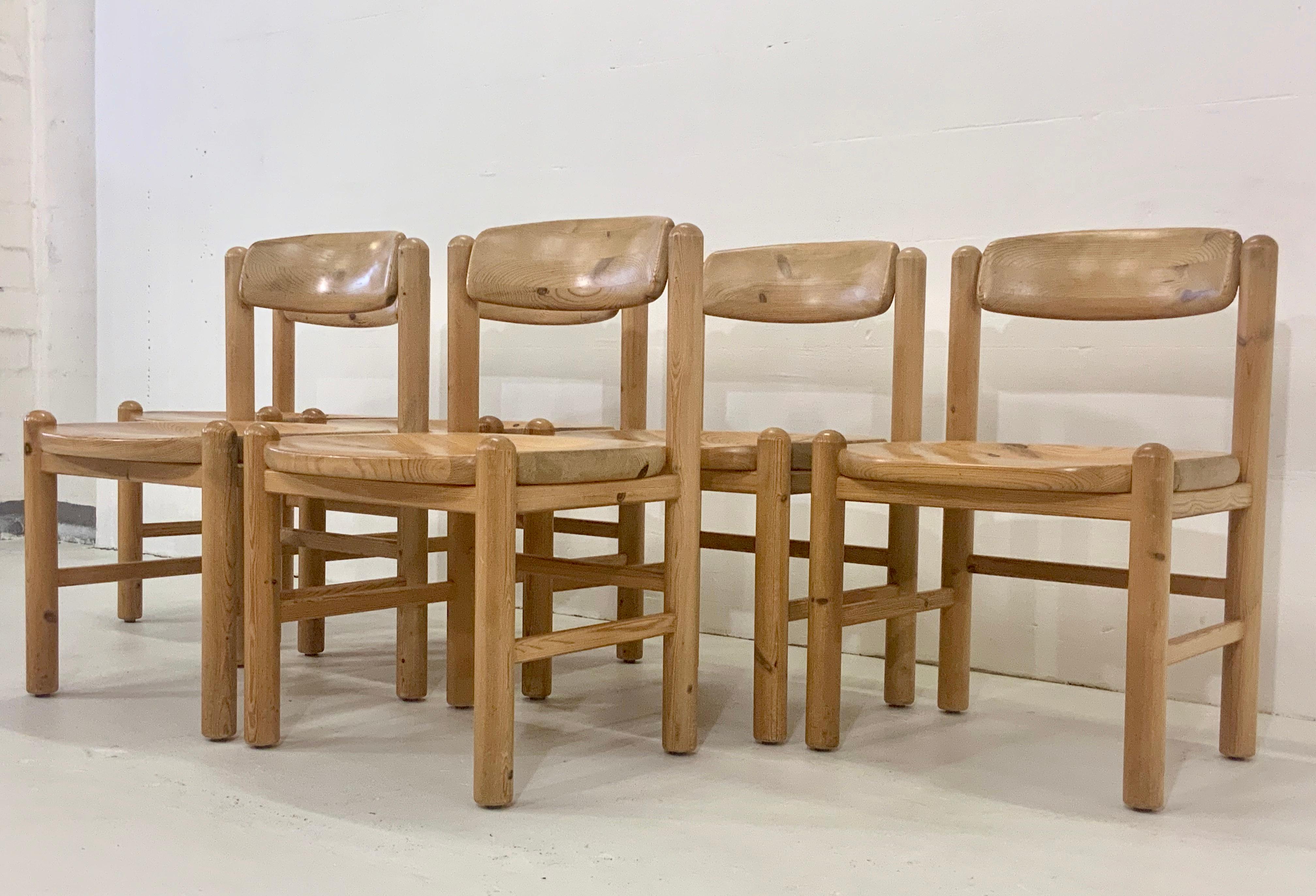 Exclusive Danish Scandinavian vintage high chairs in highest quality with beautiful patinated wood grain from the solid pine wood frame.
Design by Rainer Daumiller in the midcentury 1960s produced by Hirtshals Savvaerk in Denmark.
Also Hans J.