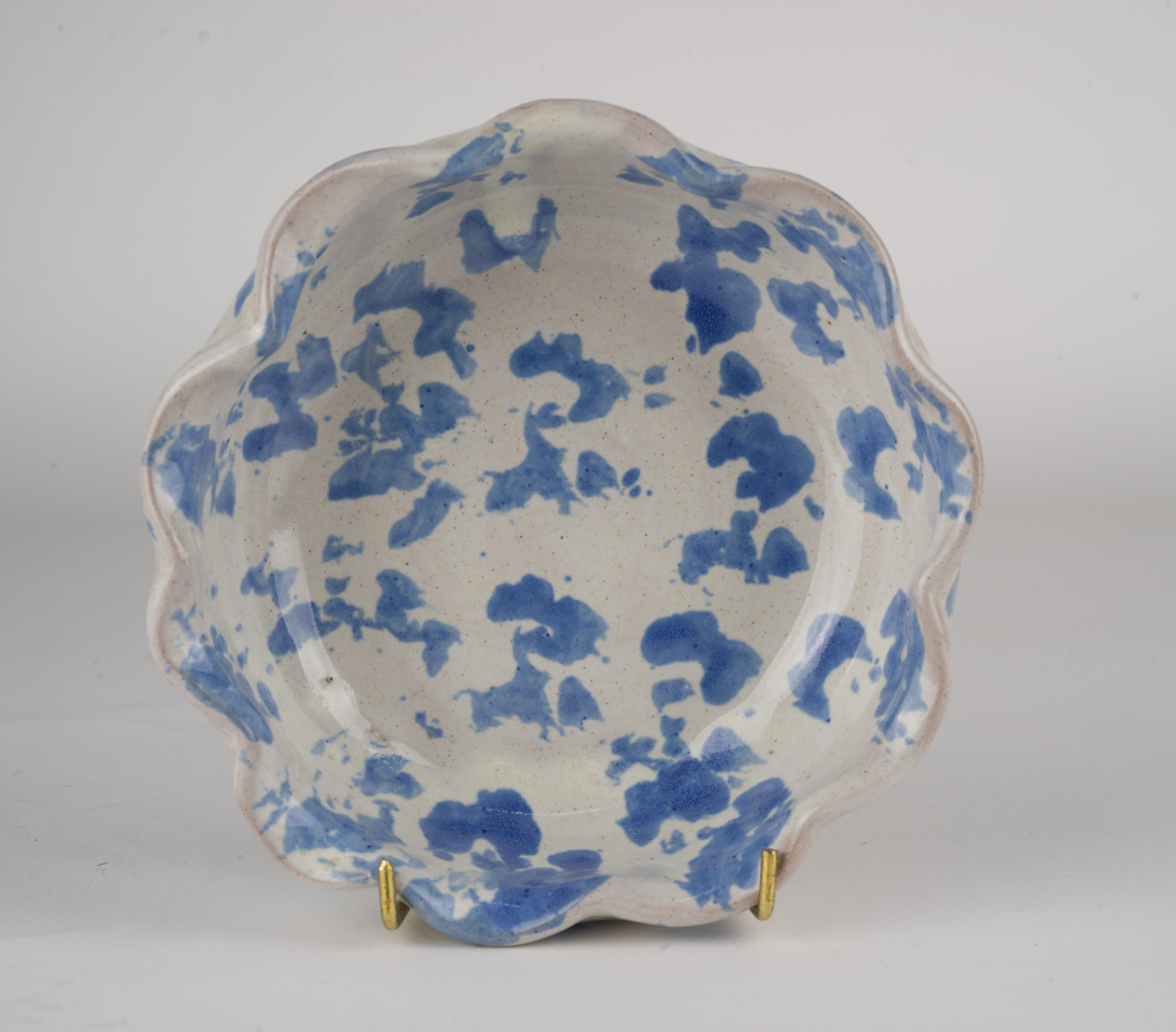 20th Century Bybee Pottery Set of 2 Bowls, Blue Spongeware Kentucky Art Pottery For Sale