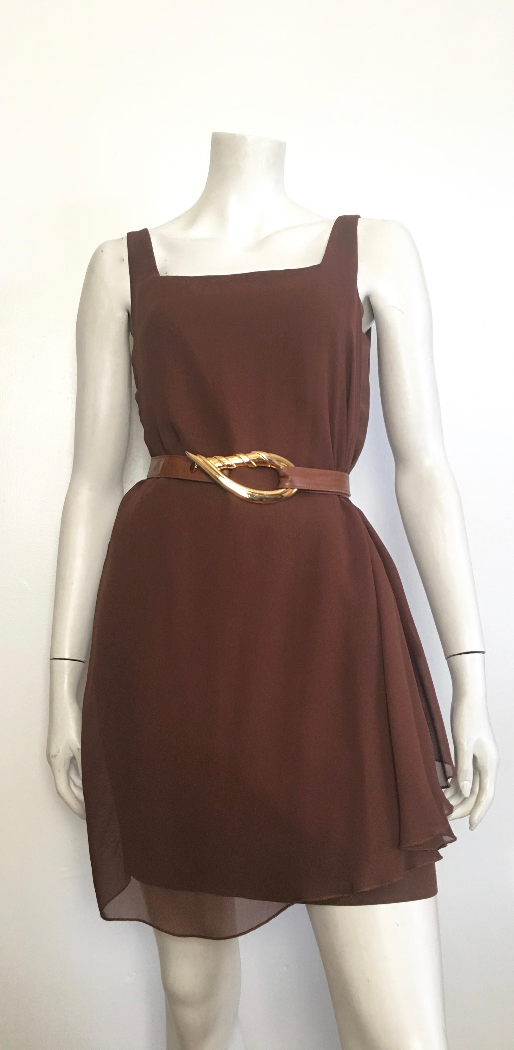Byblos 1980s Brown Linen Sleeveless Sheath Dress Size 6. For Sale 8
