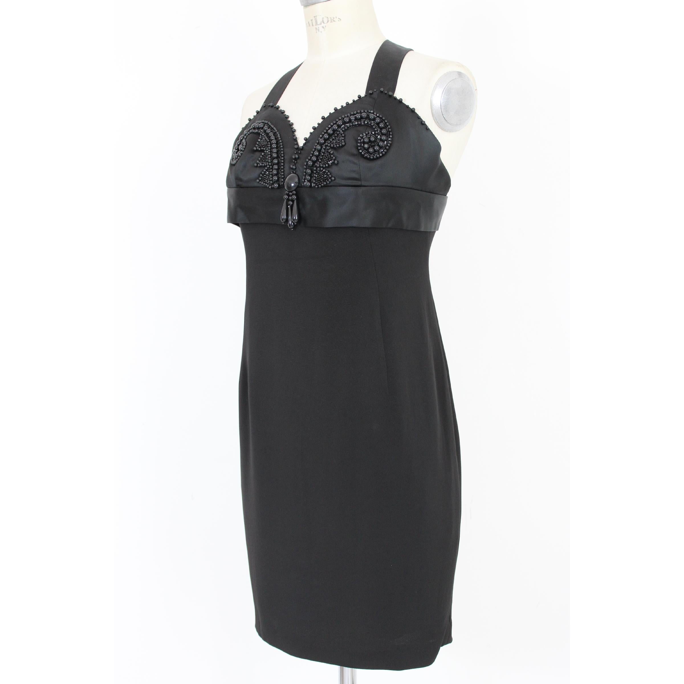 Byblos Evening Sheath Dress whit Black Sequins and Satin 1980s In Excellent Condition In Brindisi, Bt