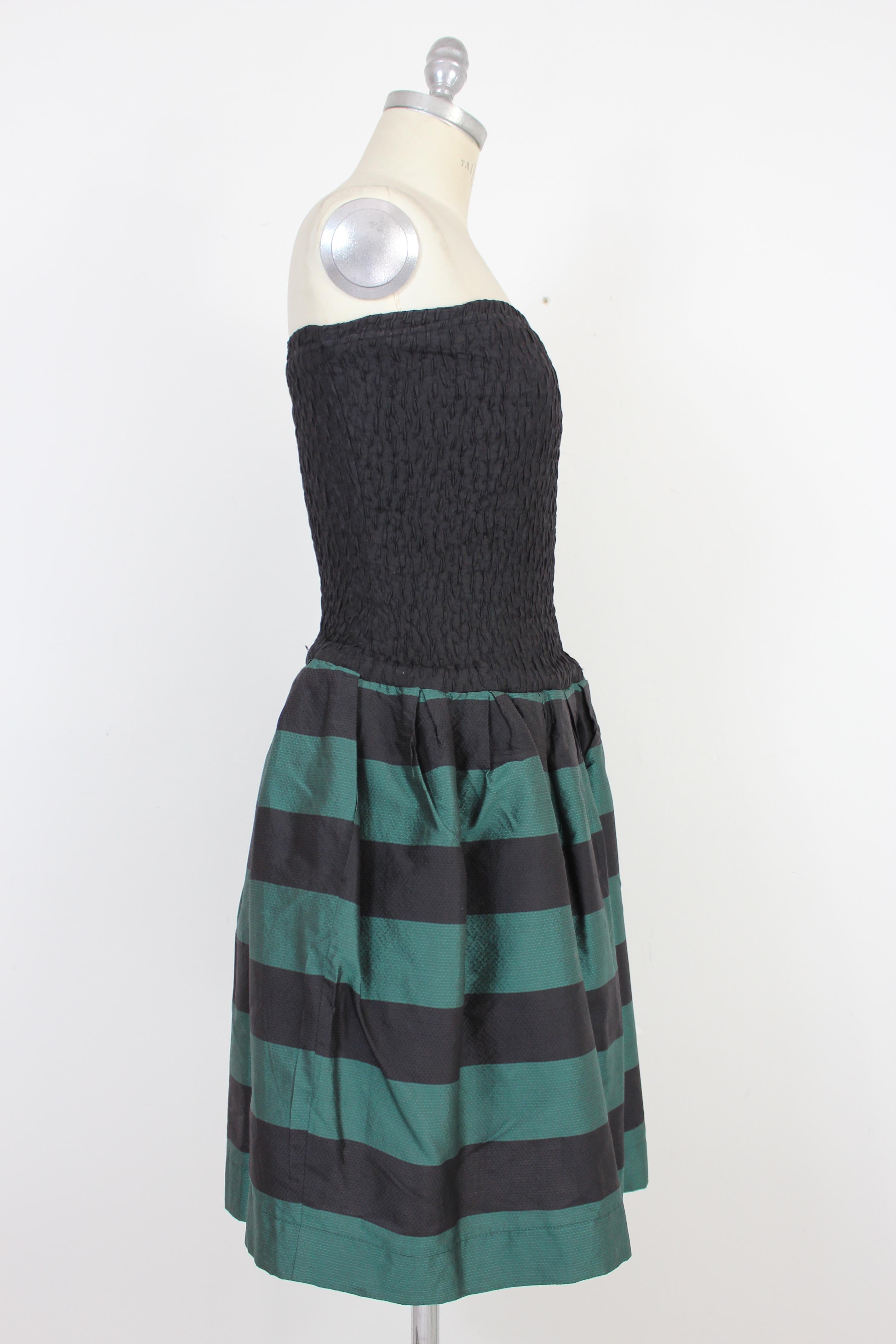 Kurzes Rockabilly-Kleid aus grüner und schwarzer Seide vonblos im Zustand „Hervorragend“ im Angebot in Brindisi, Bt