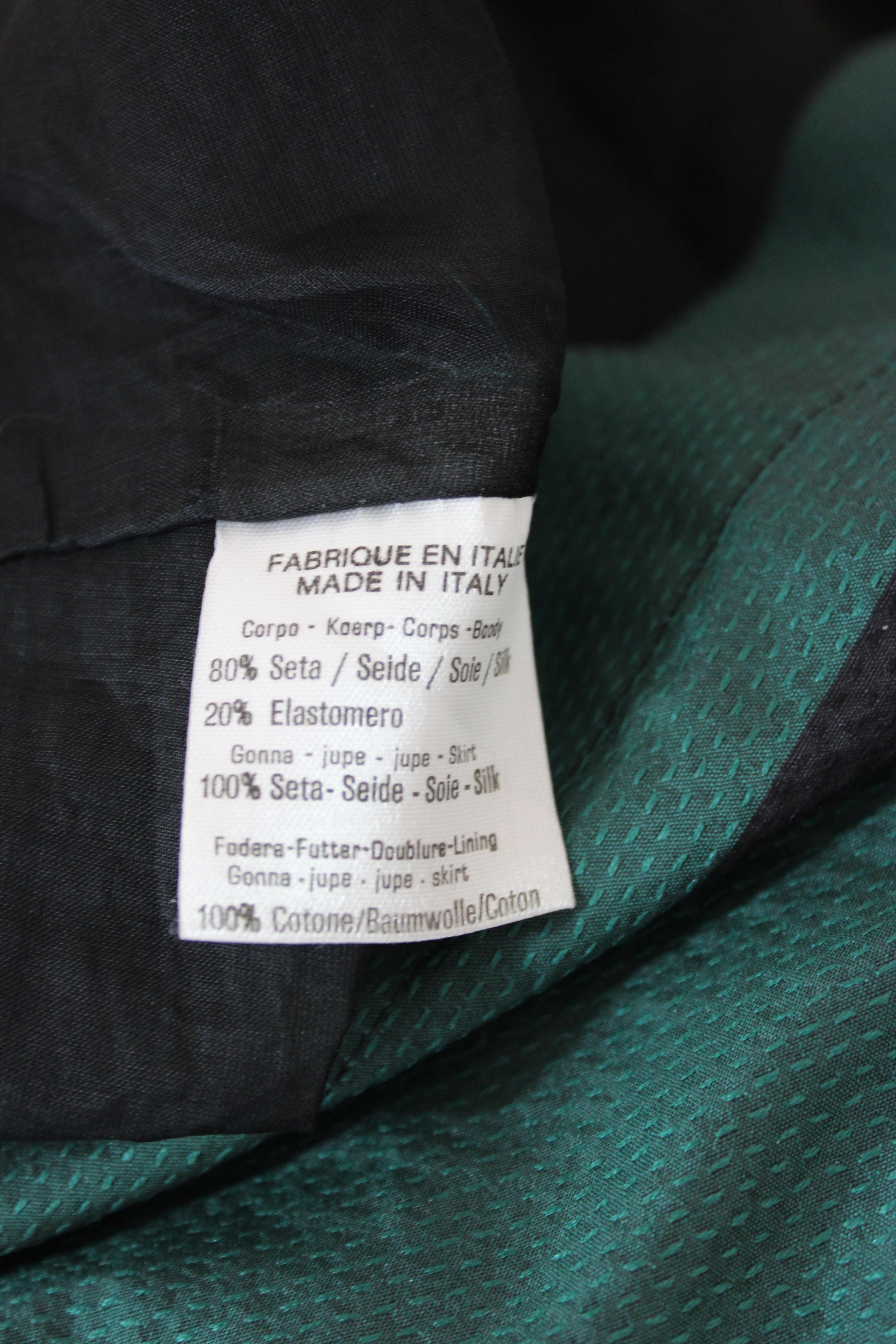 Byblos Kurzes Rockabilly-Kleid aus grüner und schwarzer Seide 3