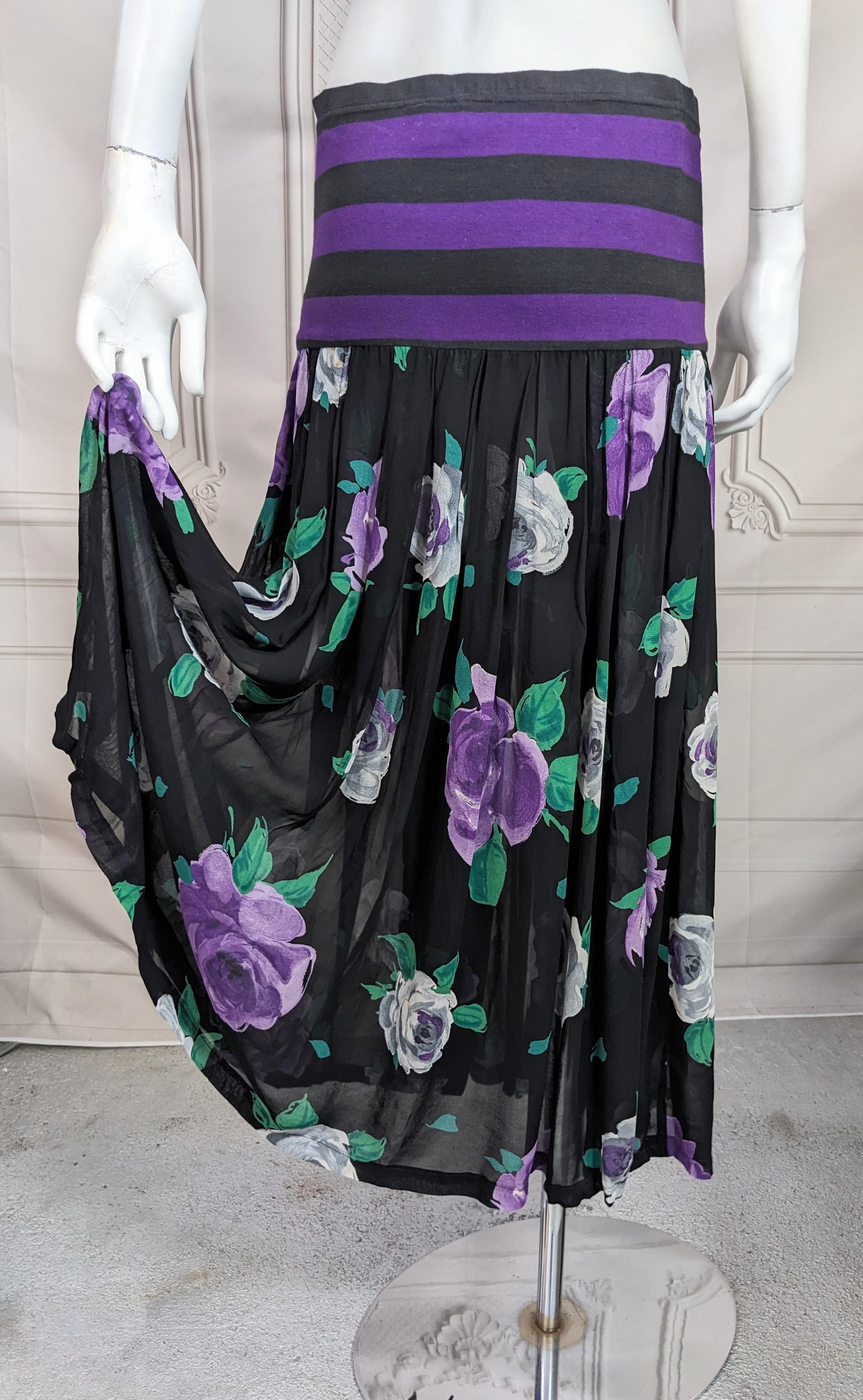 Byblos Rock aus Jersey und geblümtem Chiffon für Damen oder Herren im Angebot