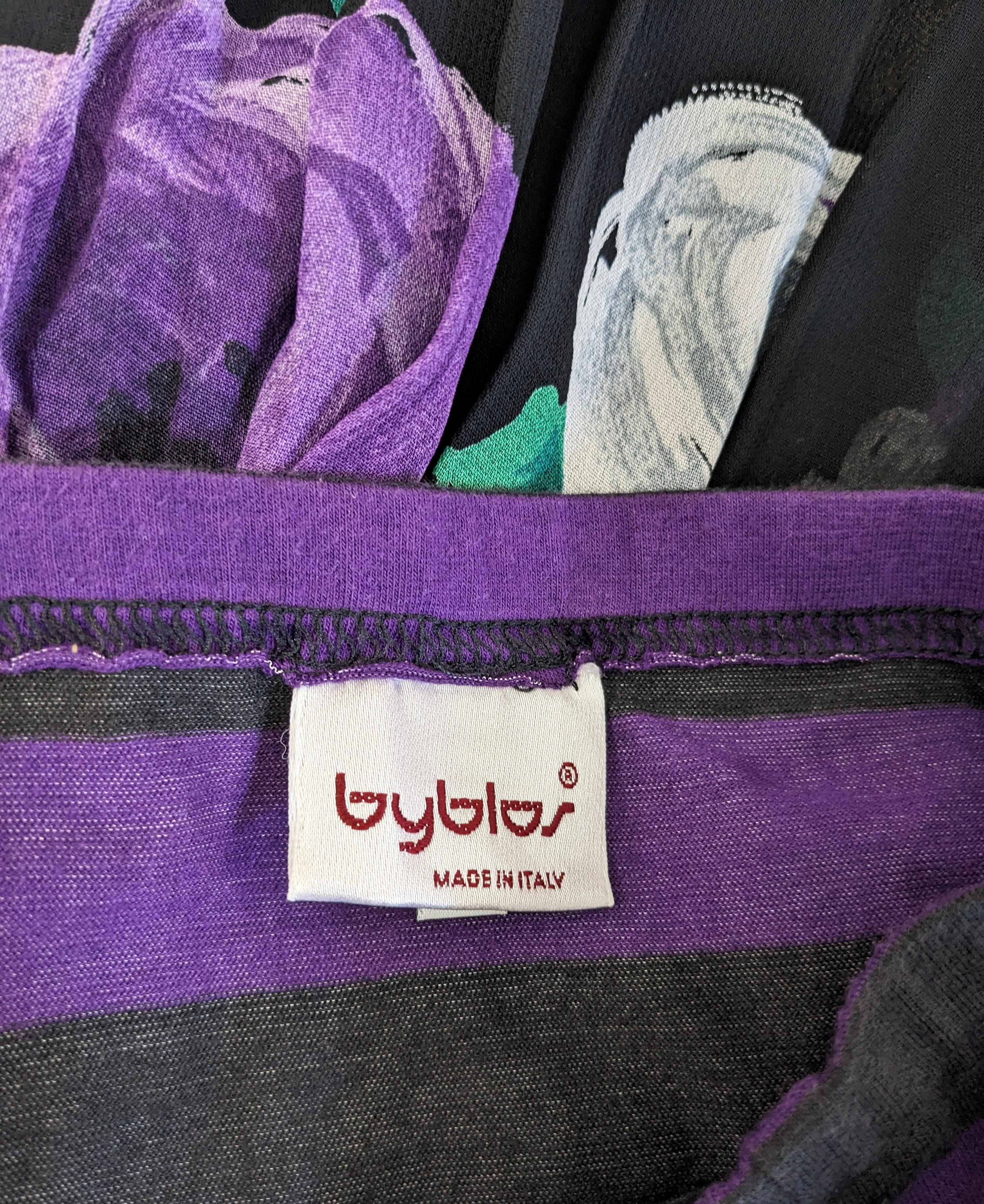 Byblos Rock aus Jersey und geblümtem Chiffon im Angebot 2