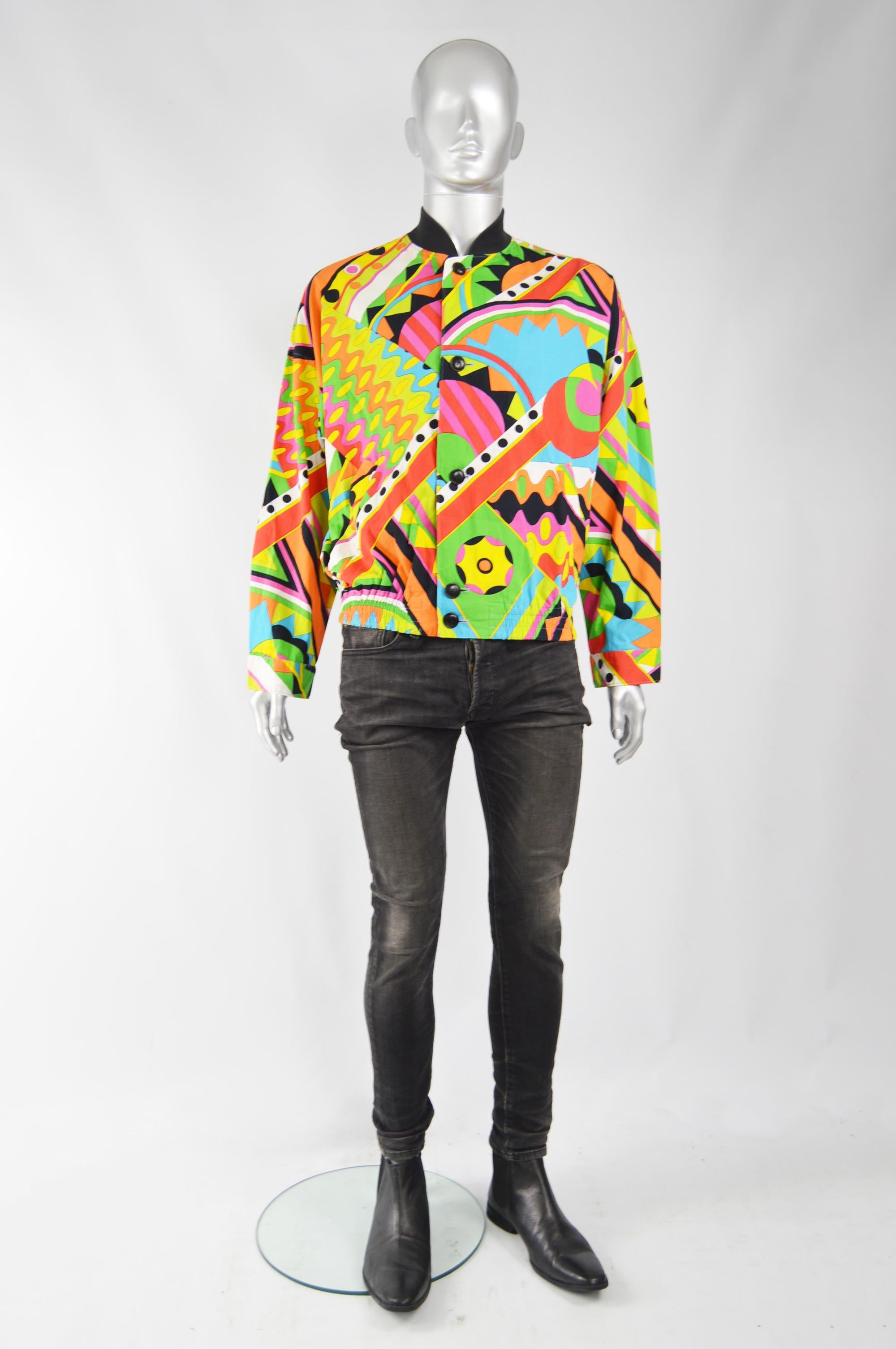 An incredible vintage mens bomber jacket from the 80s by luxury Italian fashion house, Byblos (who Gianni Versace was once a creative director of) for high end department store, Bergdorf Goodman. In a lightweight cotton fabric with an incredible