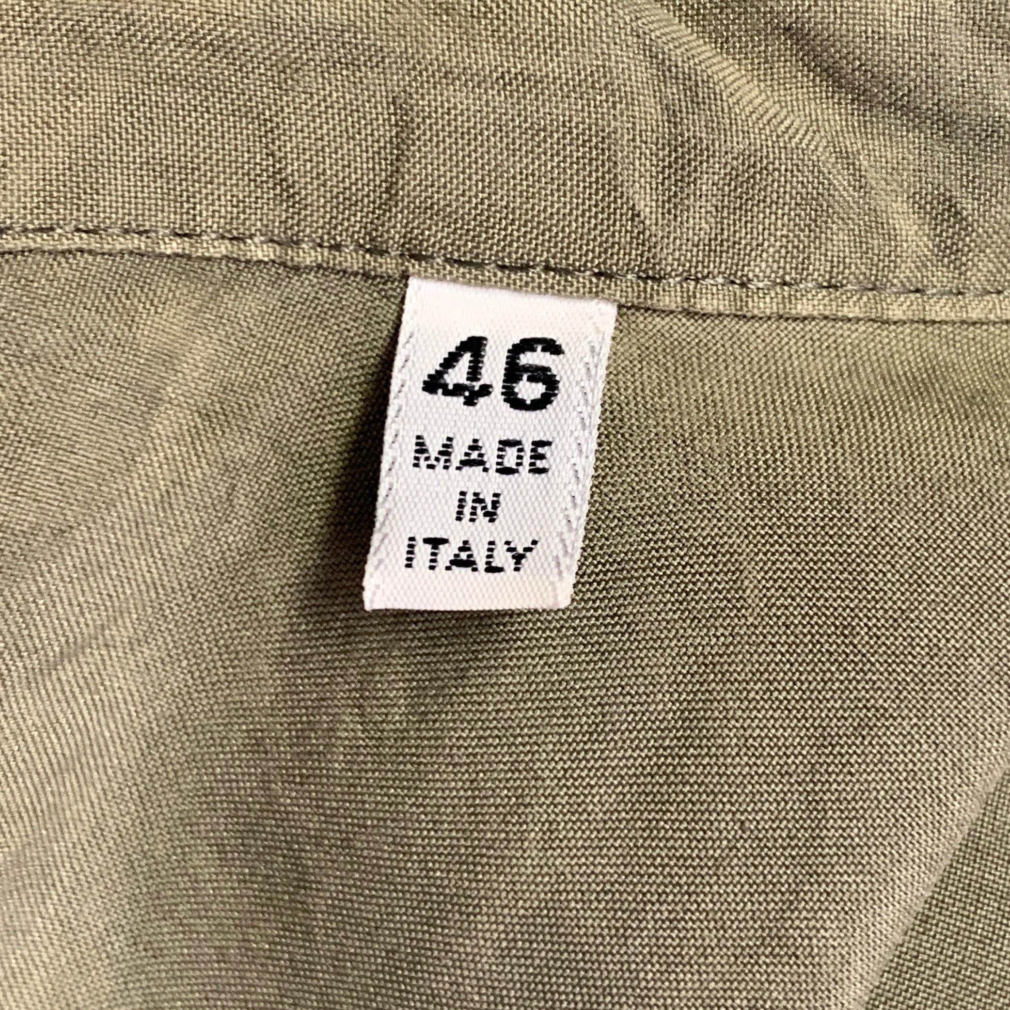 BYBLOS Größe 46 Grün Olive Seide One Pocket Kurzarmhemd mit kurzen Ärmeln im Zustand „Hervorragend“ im Angebot in San Francisco, CA