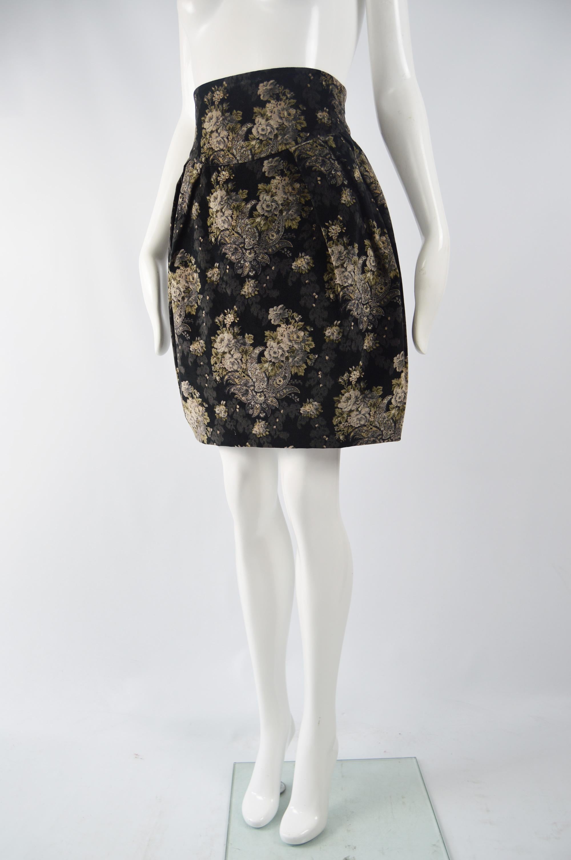 Byblos Vintage Black Velvet Floral High Waist Skirt For Sale 1