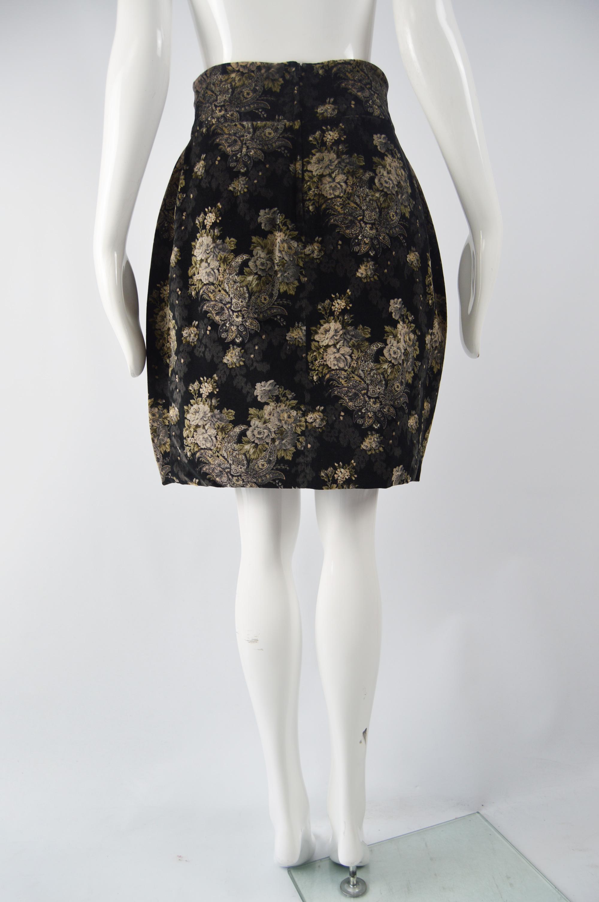 Byblos Vintage Black Velvet Floral High Waist Skirt 2