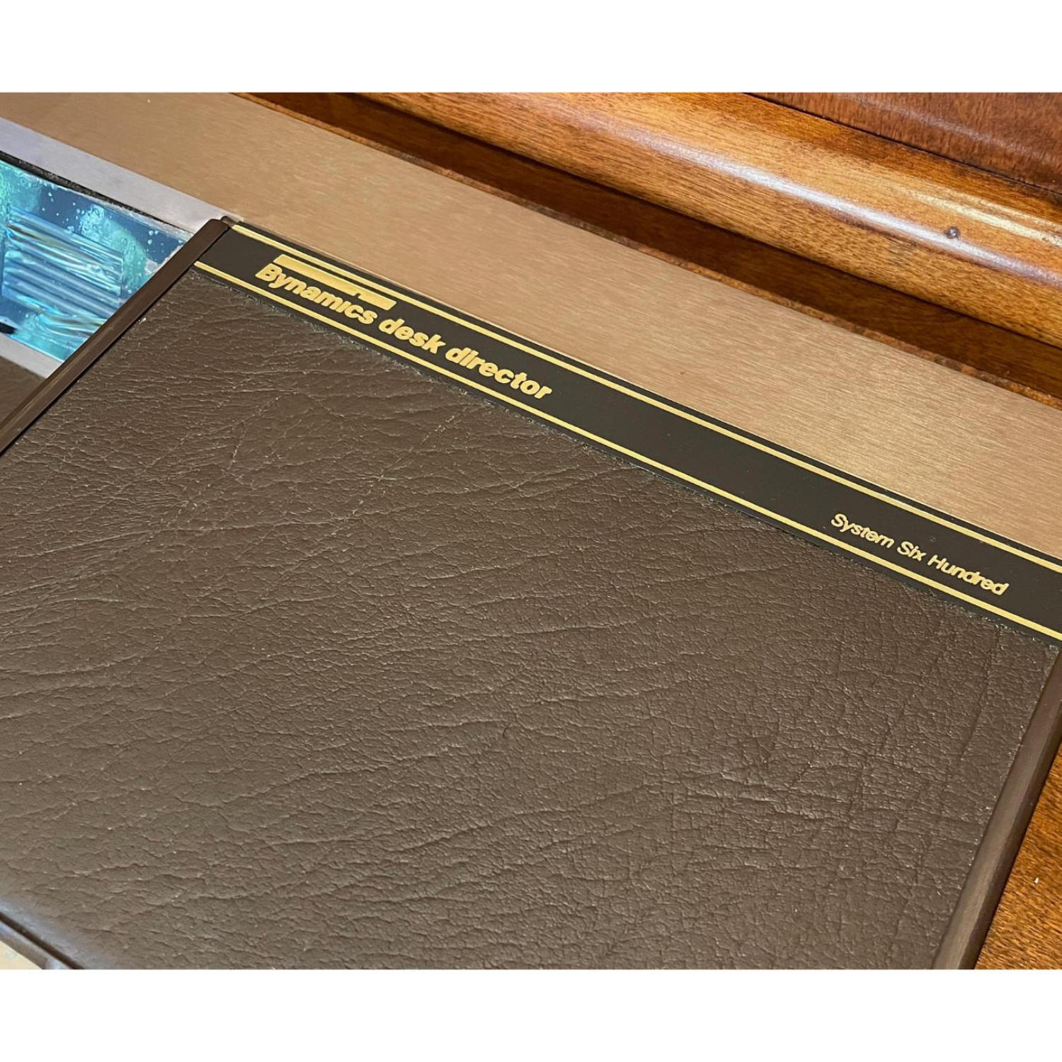 Late 20th Century Bynamics Leather Desk Director Phone System Six Hundred, 1985