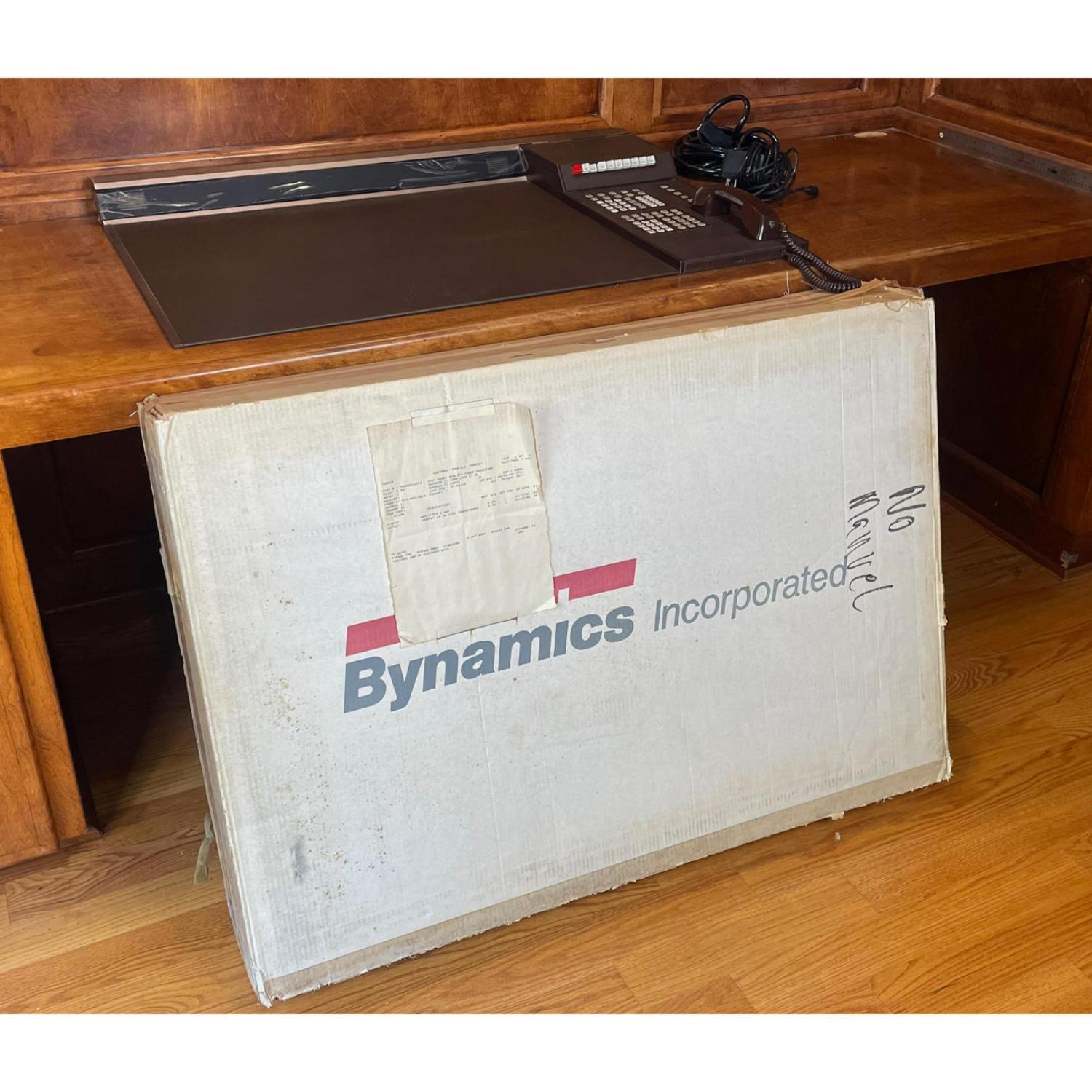 Bynamics Leather Desk Director Phone System Six Hundred, 1985 2