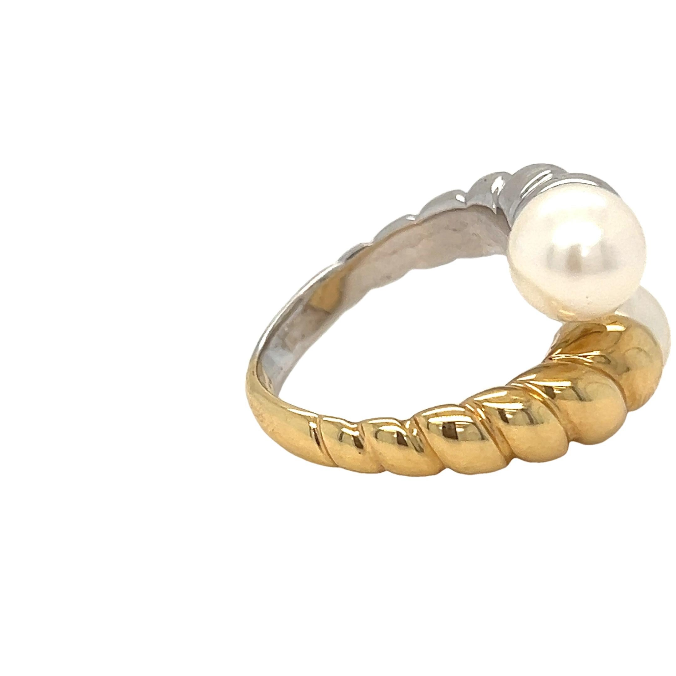 Women's Bypass Pearl Ring in Two Tone 18k Gold For Sale