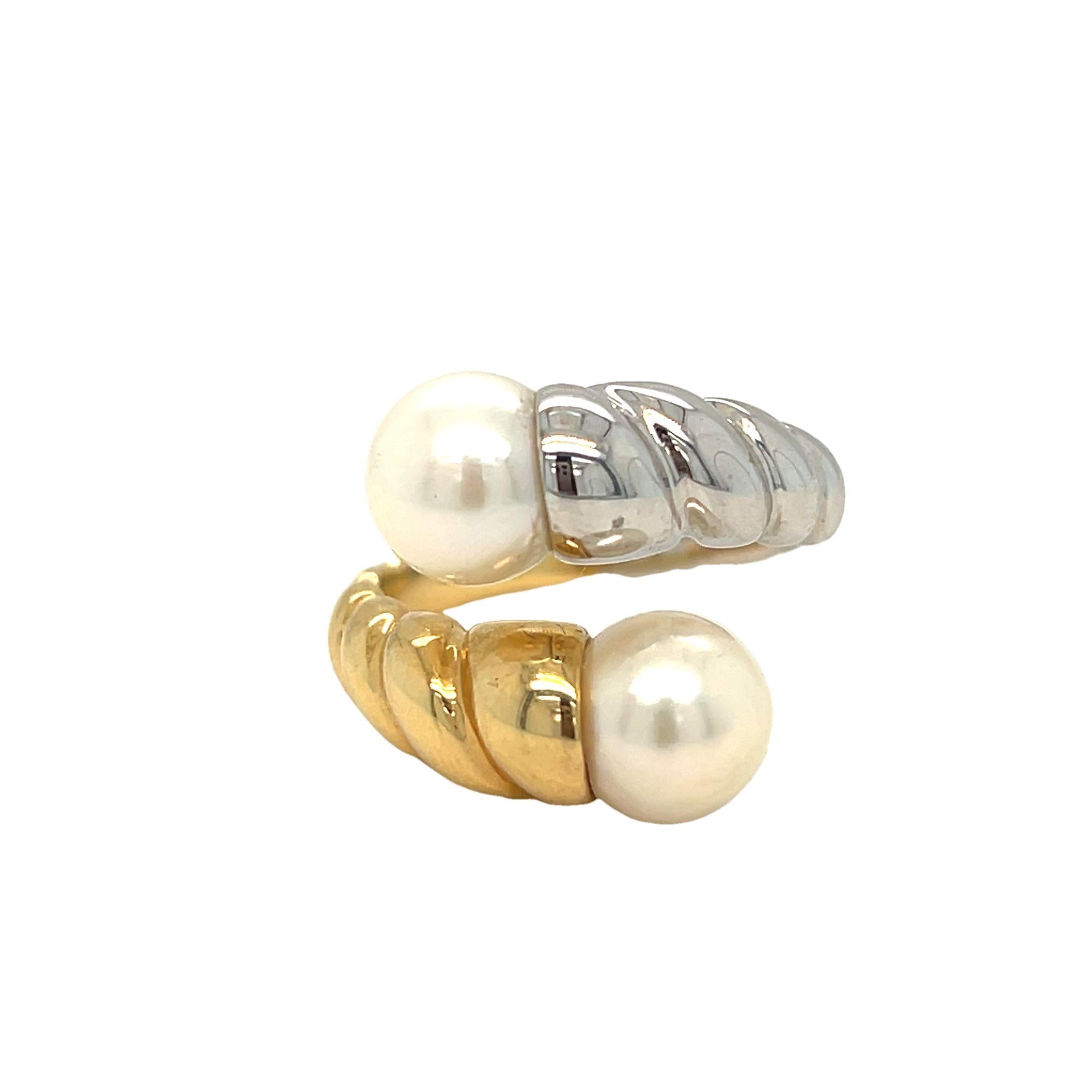 Bypass Pearl Ring in Two Tone 18k Gold For Sale 3