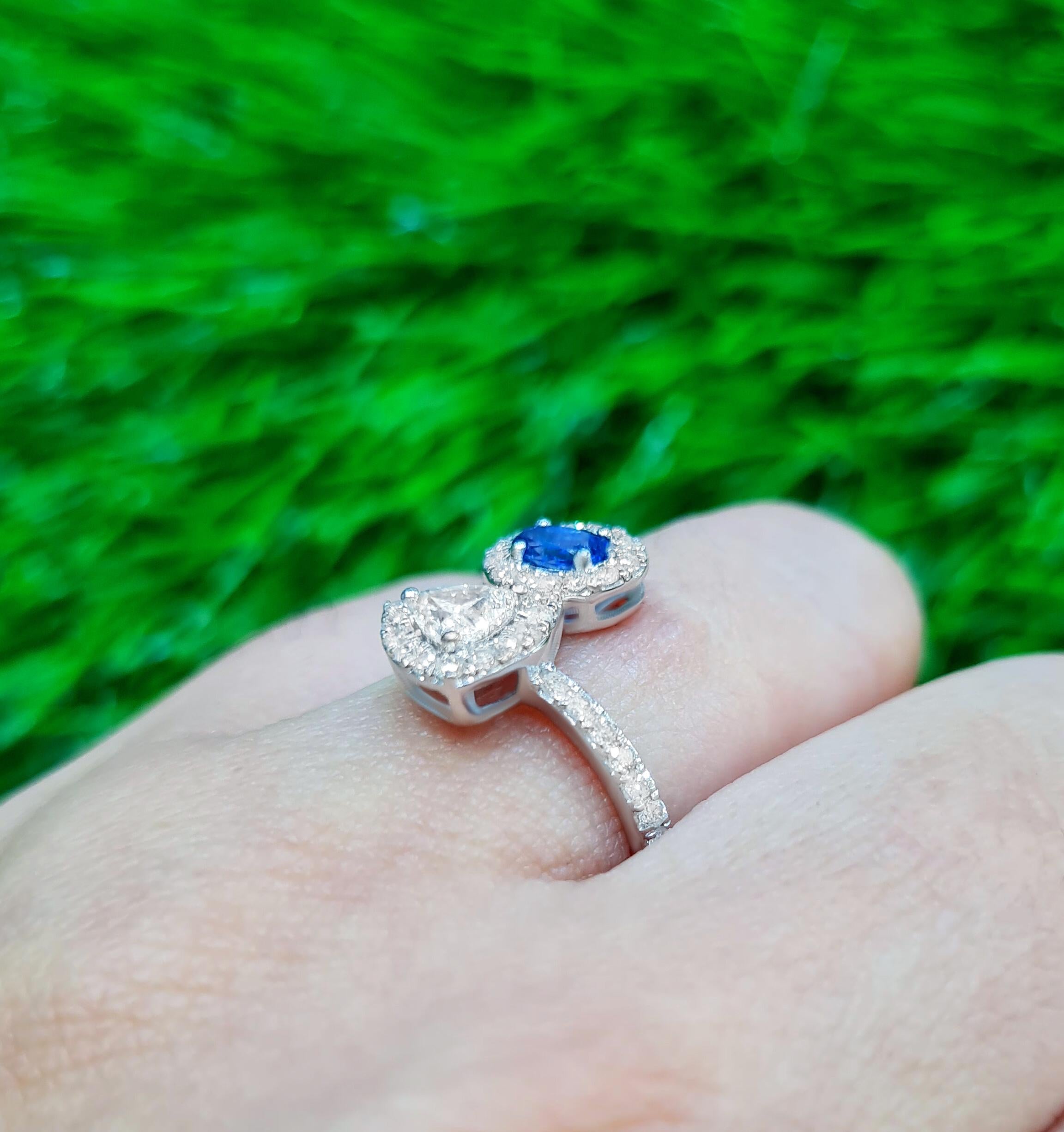 Mixed Cut Bypass Ring Oval Sapphire and Trillion Diamond 1.06 Carats Total 18K White Gold For Sale