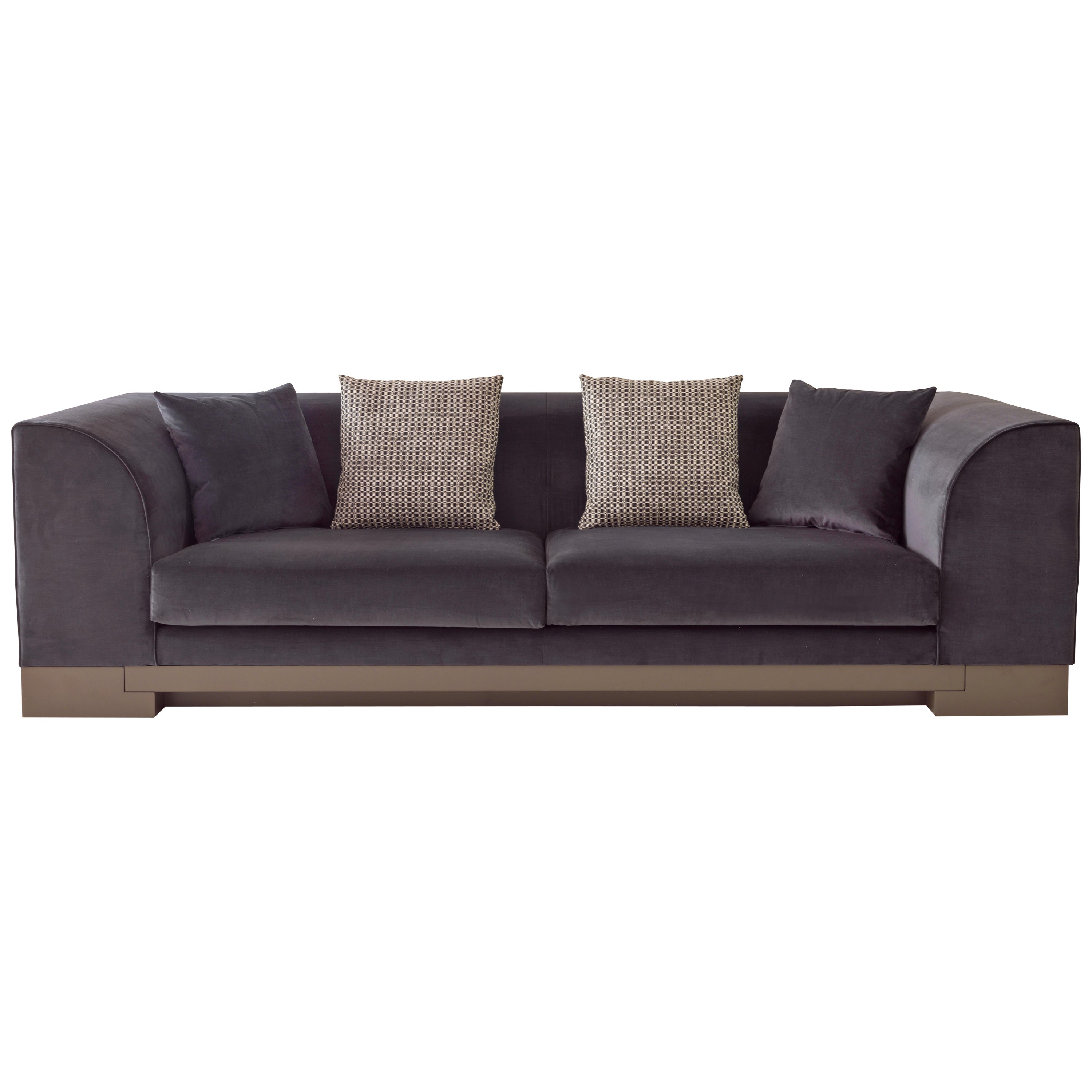 Byron 5010 Sofa by Redeco