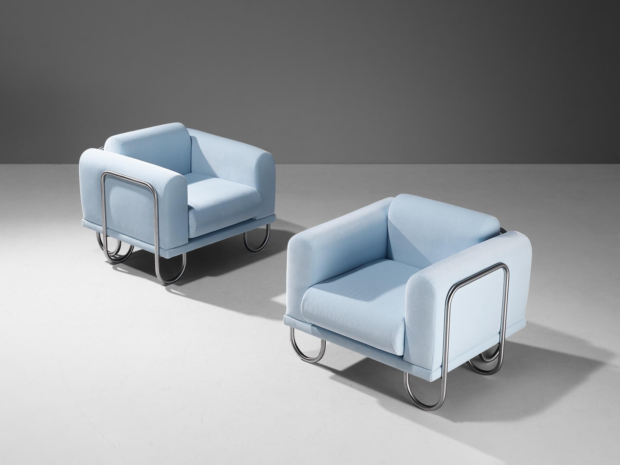 Byron Botker for Landes, club chairs, light blue fabric, chrome-plated steel, United States, 1970s

A comfortable easy chair that features a curved, chromed tubular frame. The frame appears to be an ongoing curved line, moving upwards to support the
