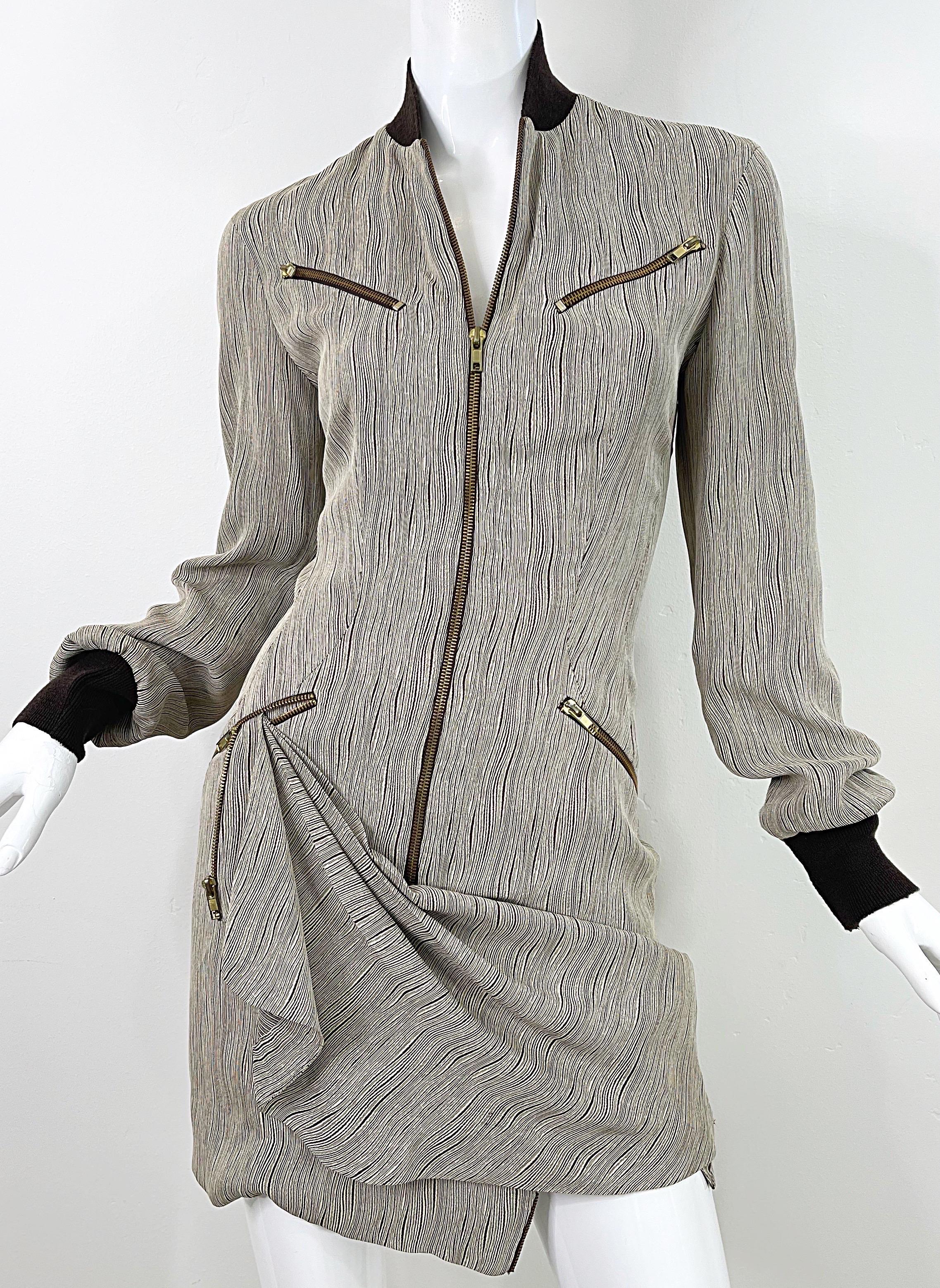 Byron Lars 1990s Tan Brown Avant Garde Cremallera Rayón Vintage 90s Mini Vestido 4 / 6 en venta 3