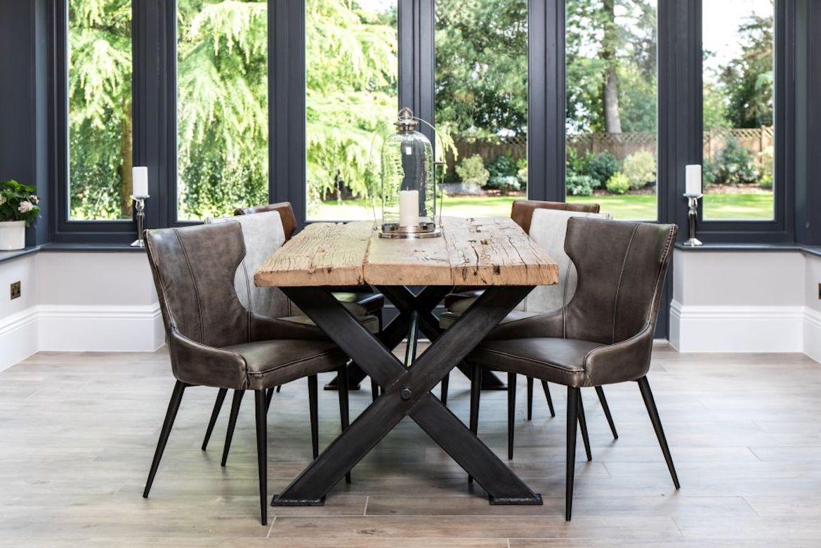 Byron Rustic Dining Table, 20th Century In Excellent Condition For Sale In London, GB
