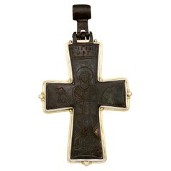 Croce di reliquia bizantina dell'8-11° secolo in bronzo con diamanti, argento e oro 18 carati