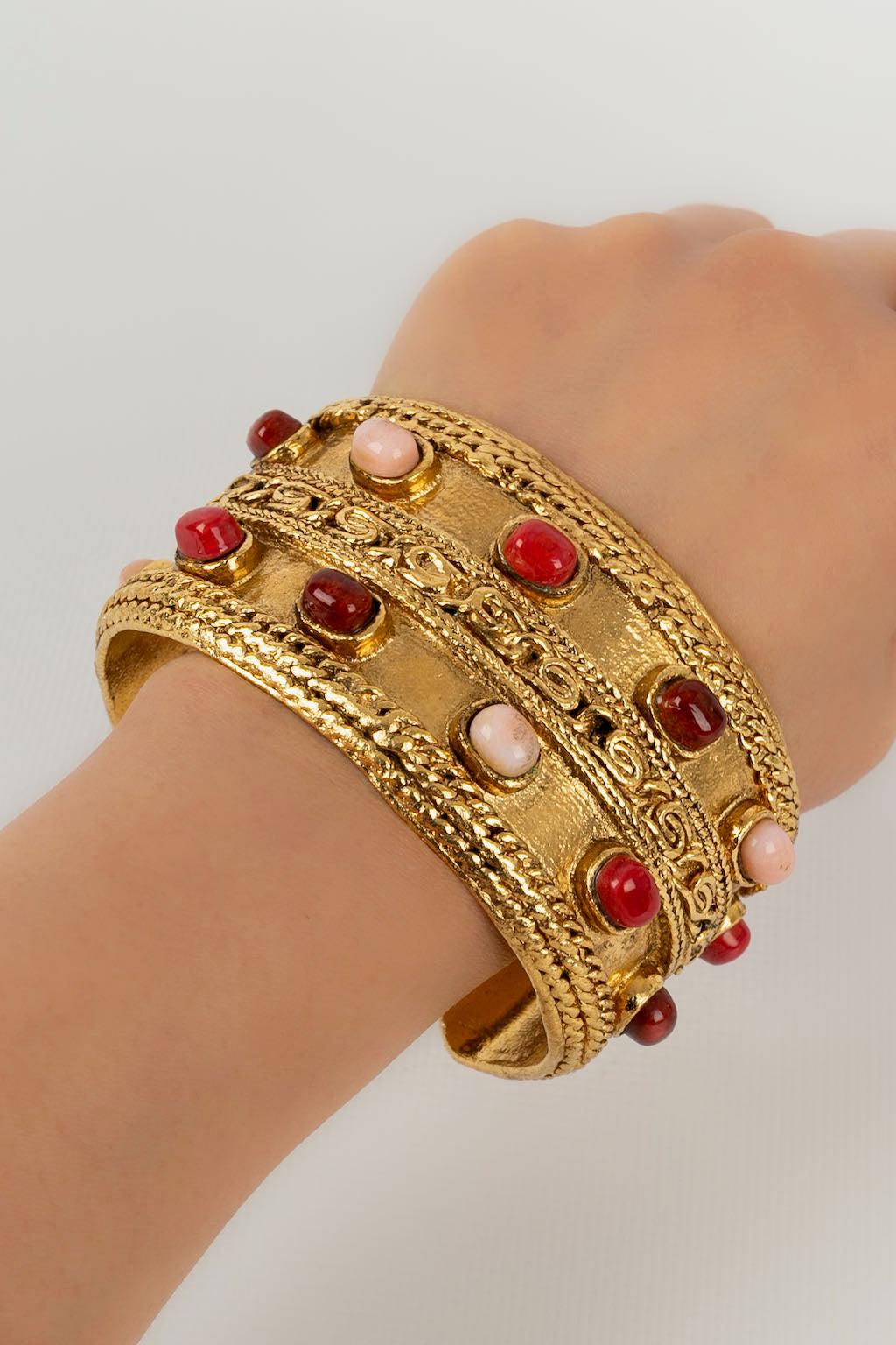 Byzantine Chanel Gold metal Bracelet For Sale 4
