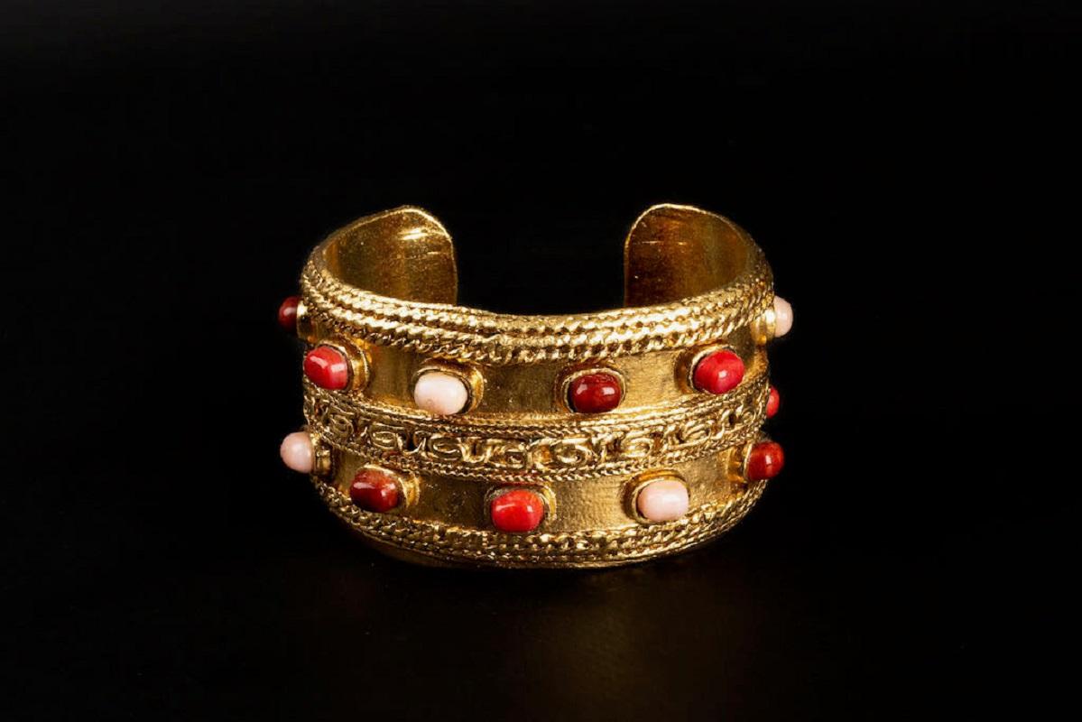 Byzantine Chanel Gold metal Bracelet For Sale 2