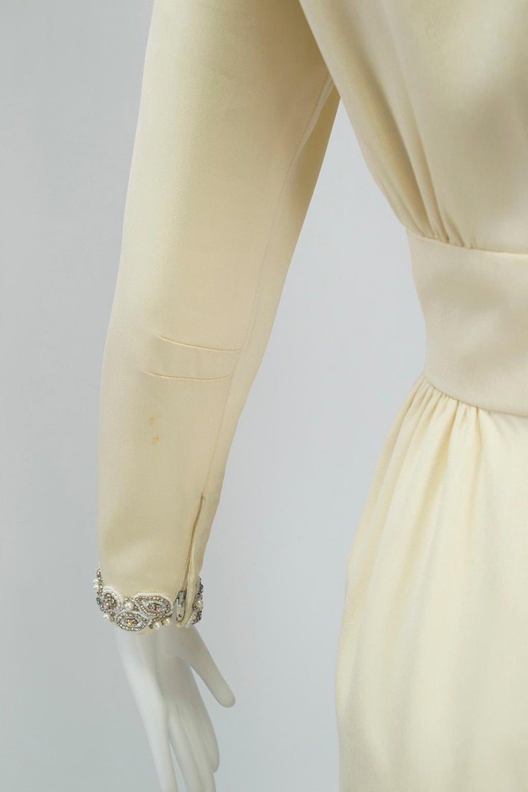 Byzantine Cream Jeweled Silk Modesty-Dressing Panel Skirt Wedding Gown – M, 1968 For Sale 5