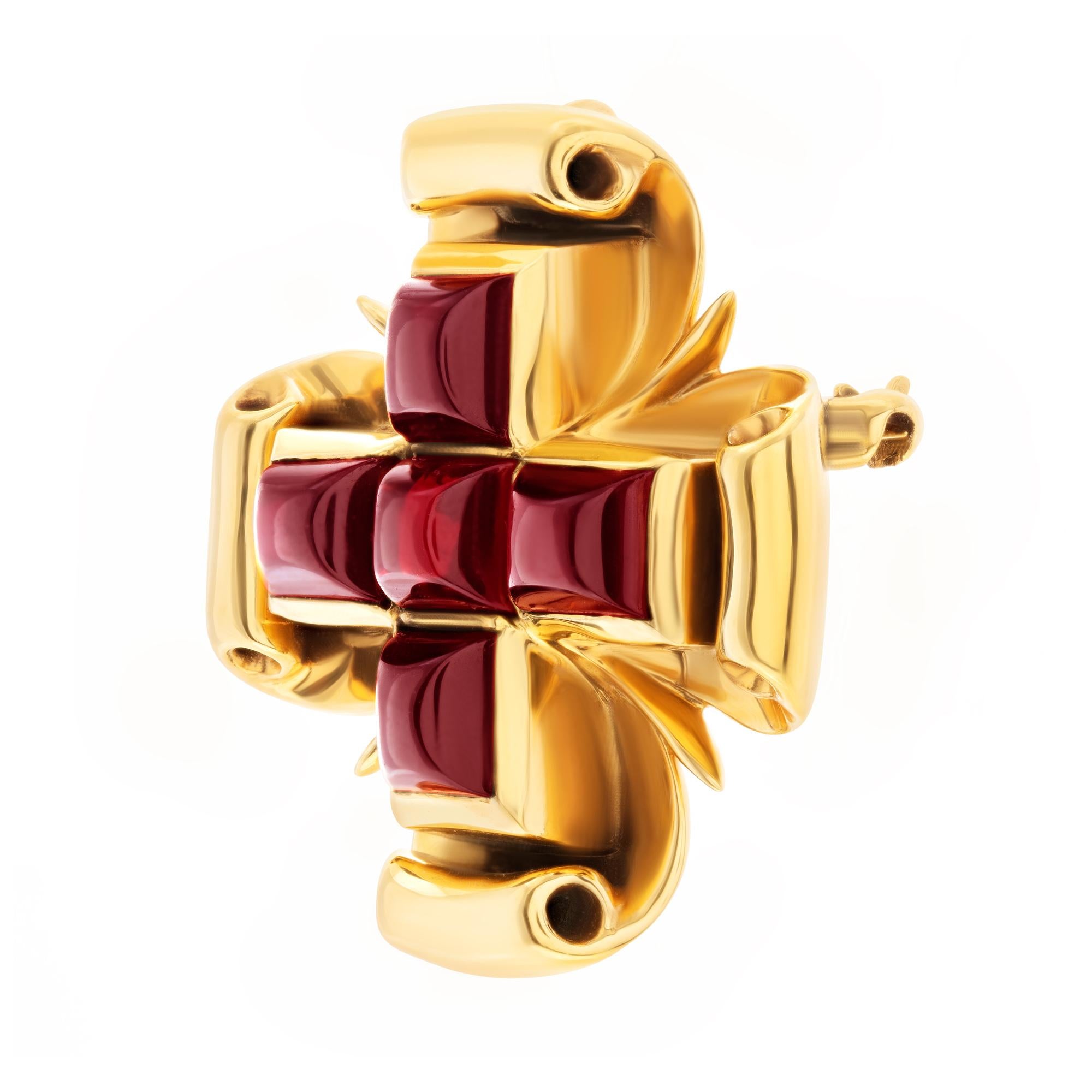 Byzantine cross brooch/pendant with garnet set in 14k gold, from the 