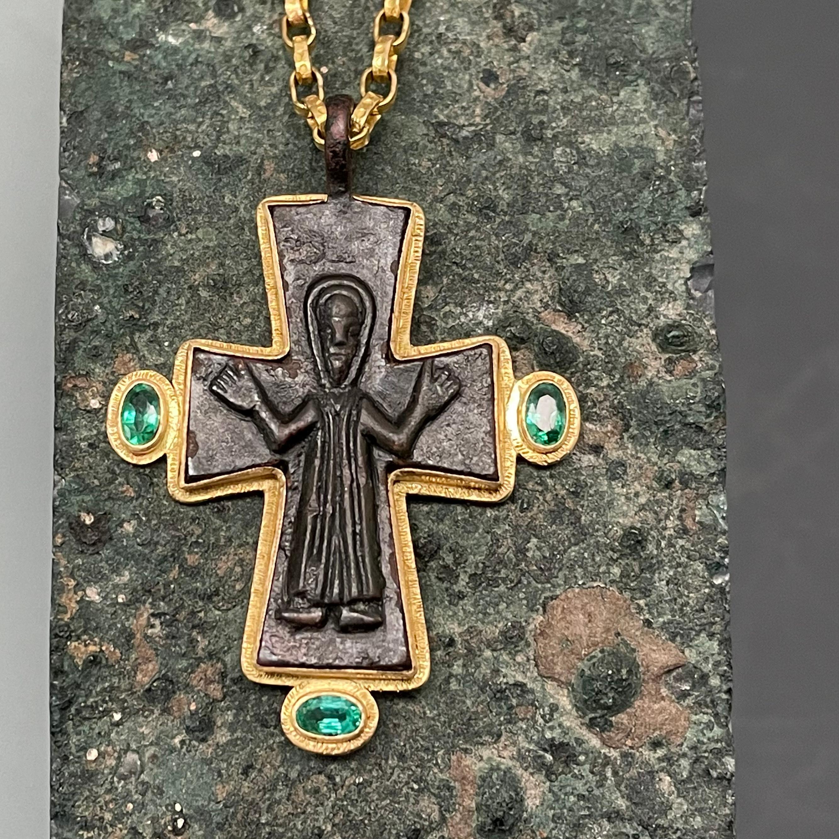 Women's or Men's Byzantine Authentic 8th to 11th Century Bronze Cross Emeralds 18k Gold Pendant