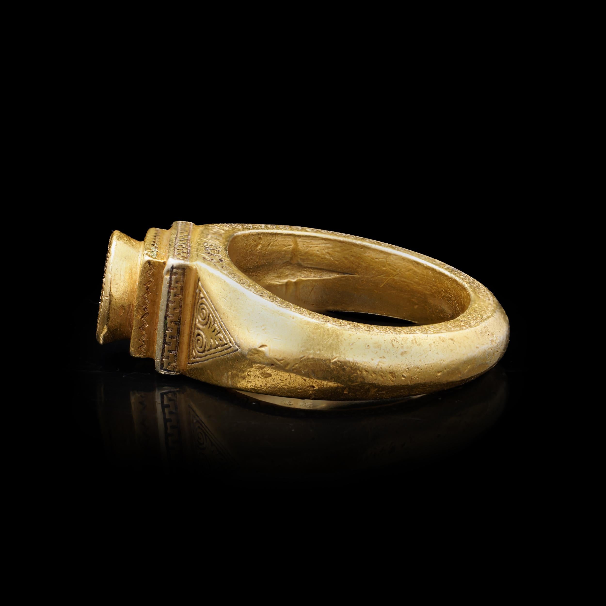 Byzantine Gold Intaglio Ring with Niello Inlay For Sale 9