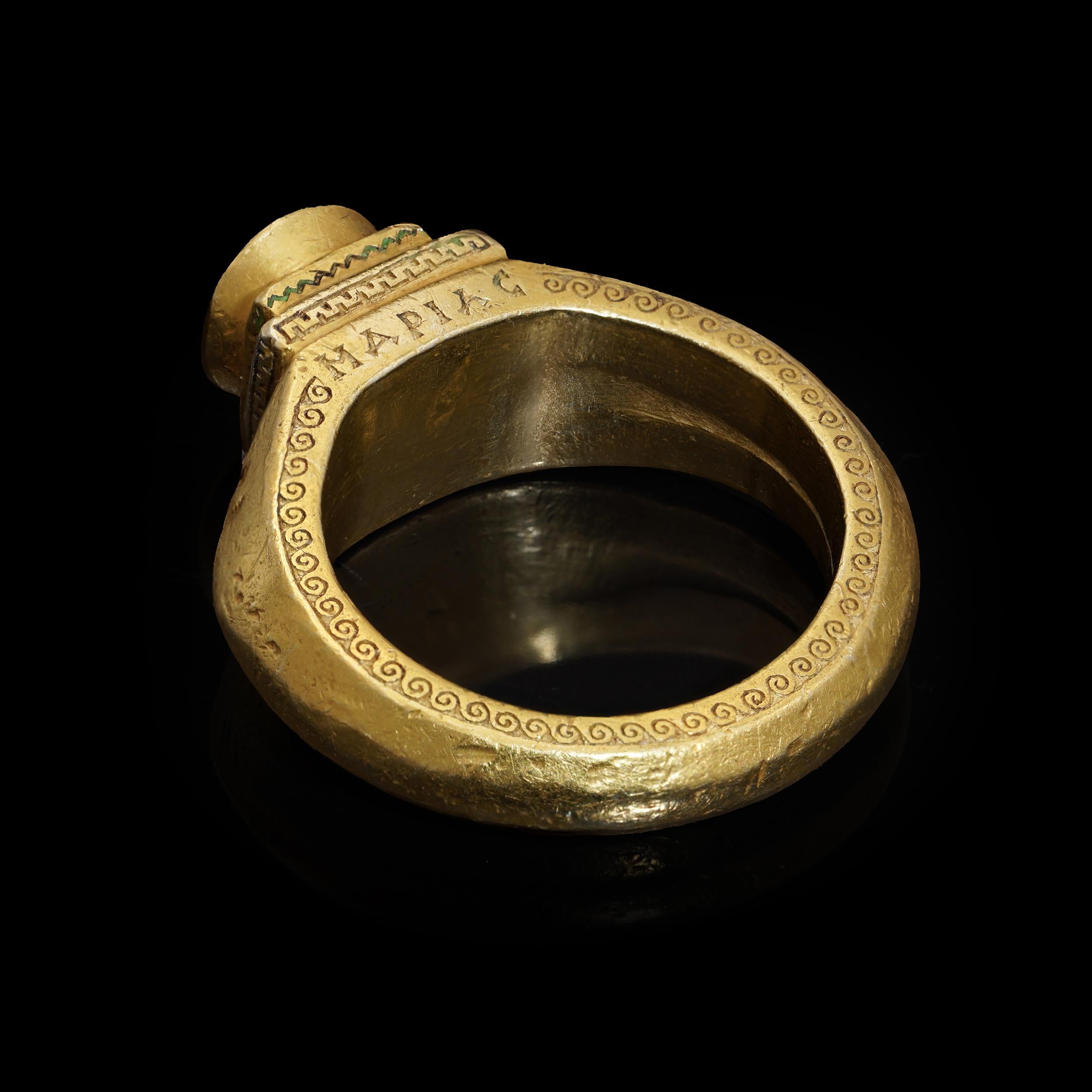 Byzantine Gold Intaglio Ring with Niello Inlay For Sale 4