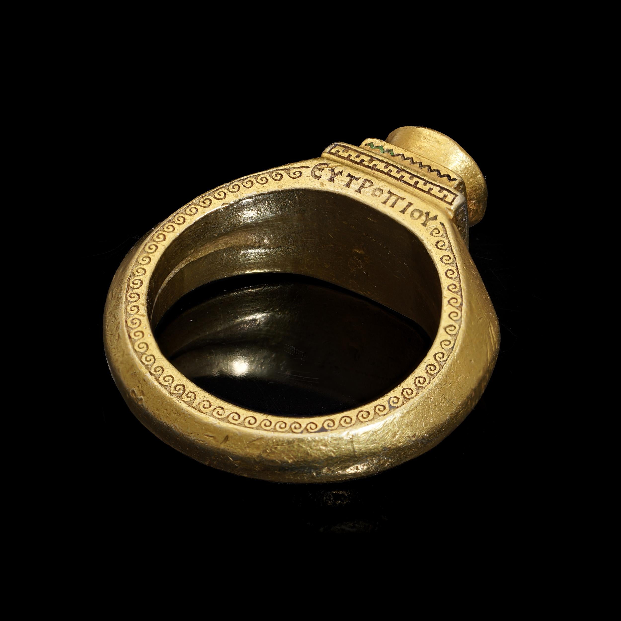 Byzantine Gold Intaglio Ring with Niello Inlay For Sale 5