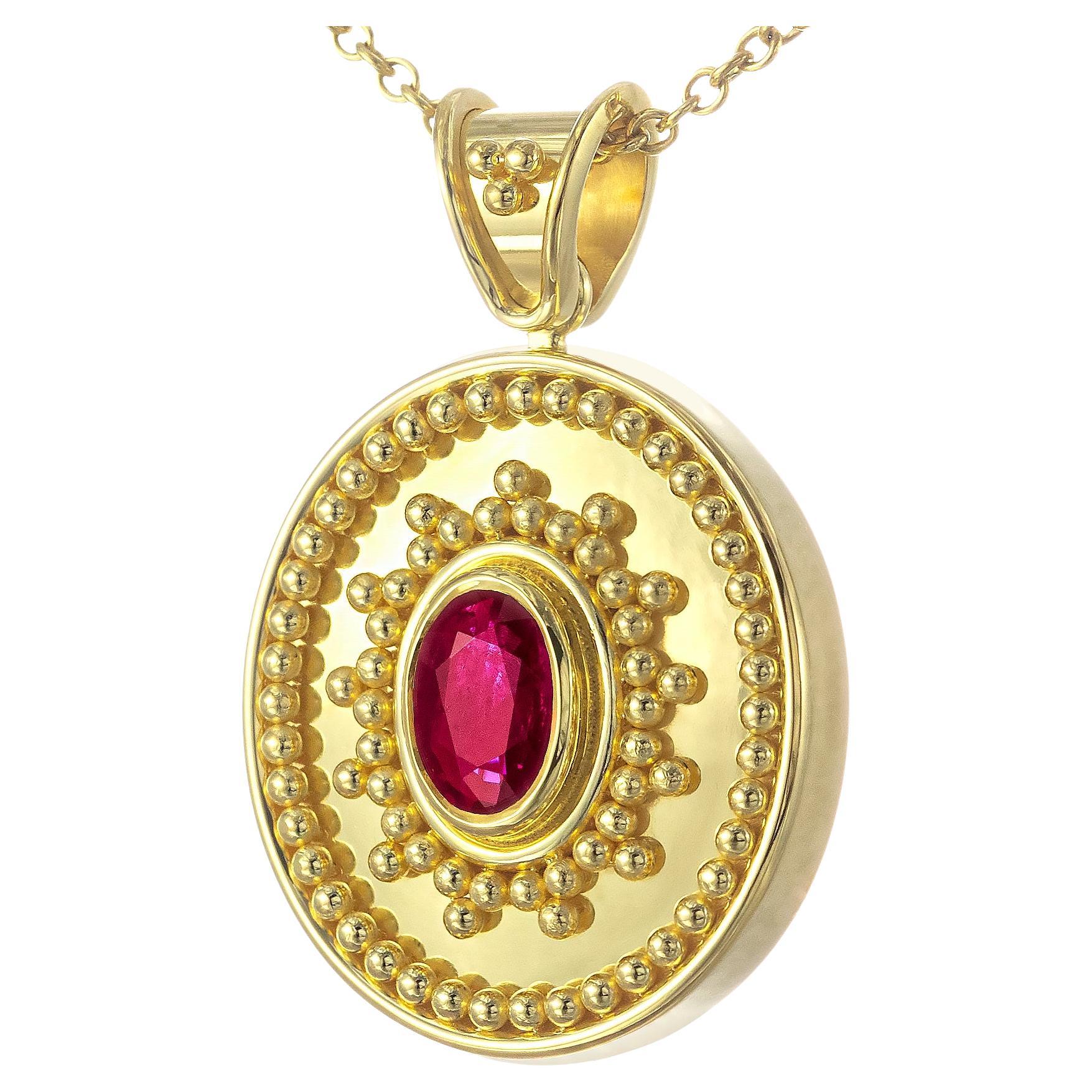 Byzantine Gold Oval Pendant with Ruby and Shiny Finish For Sale