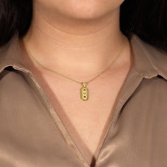 Pendentif en or byzantin avec diamants bleus