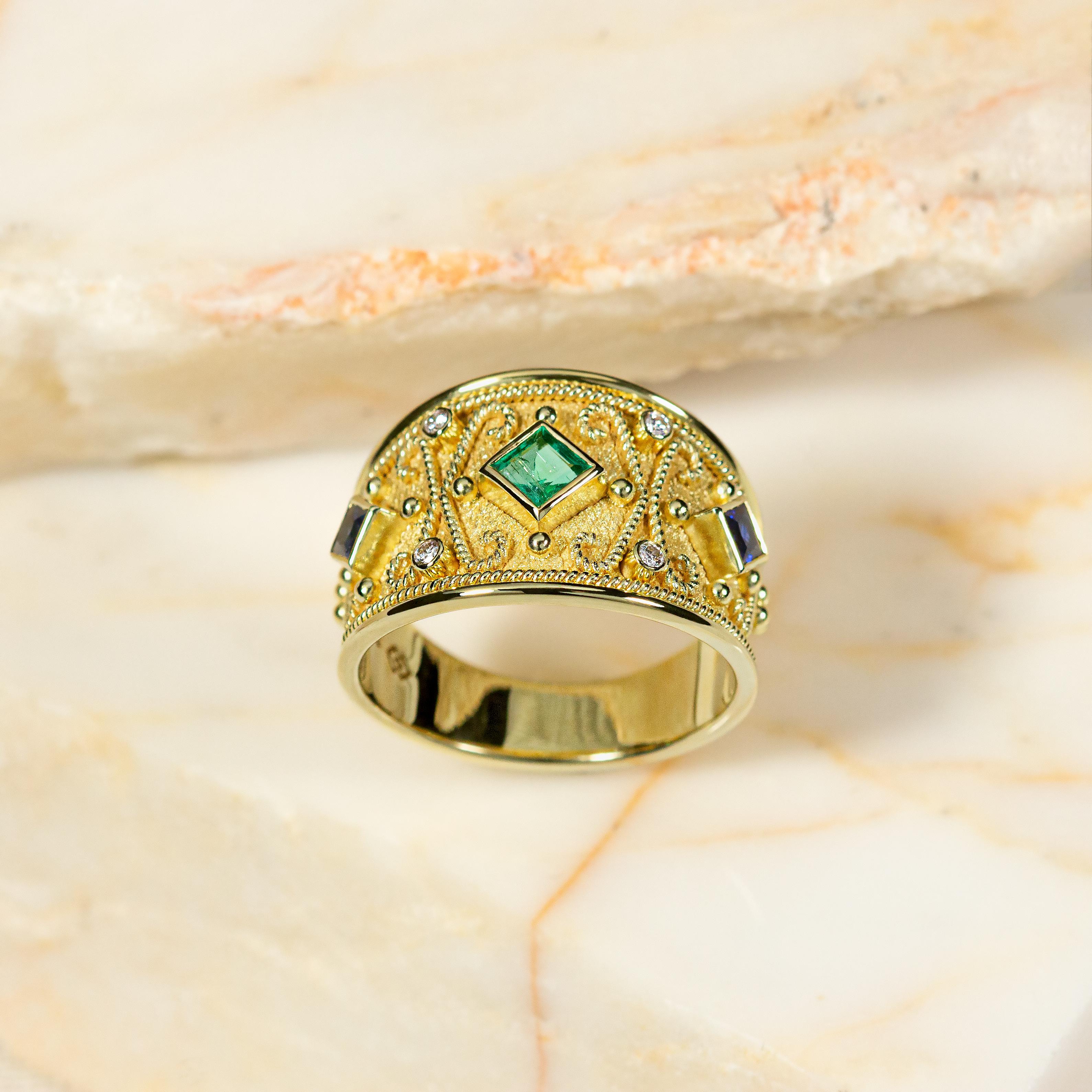 Byzantine Gold Ring with Emerald Sapphires and Diamonds In New Condition For Sale In Athens, GR