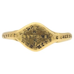 Bague byzantine en or estampillé, vers le 6e - 10e siècle.