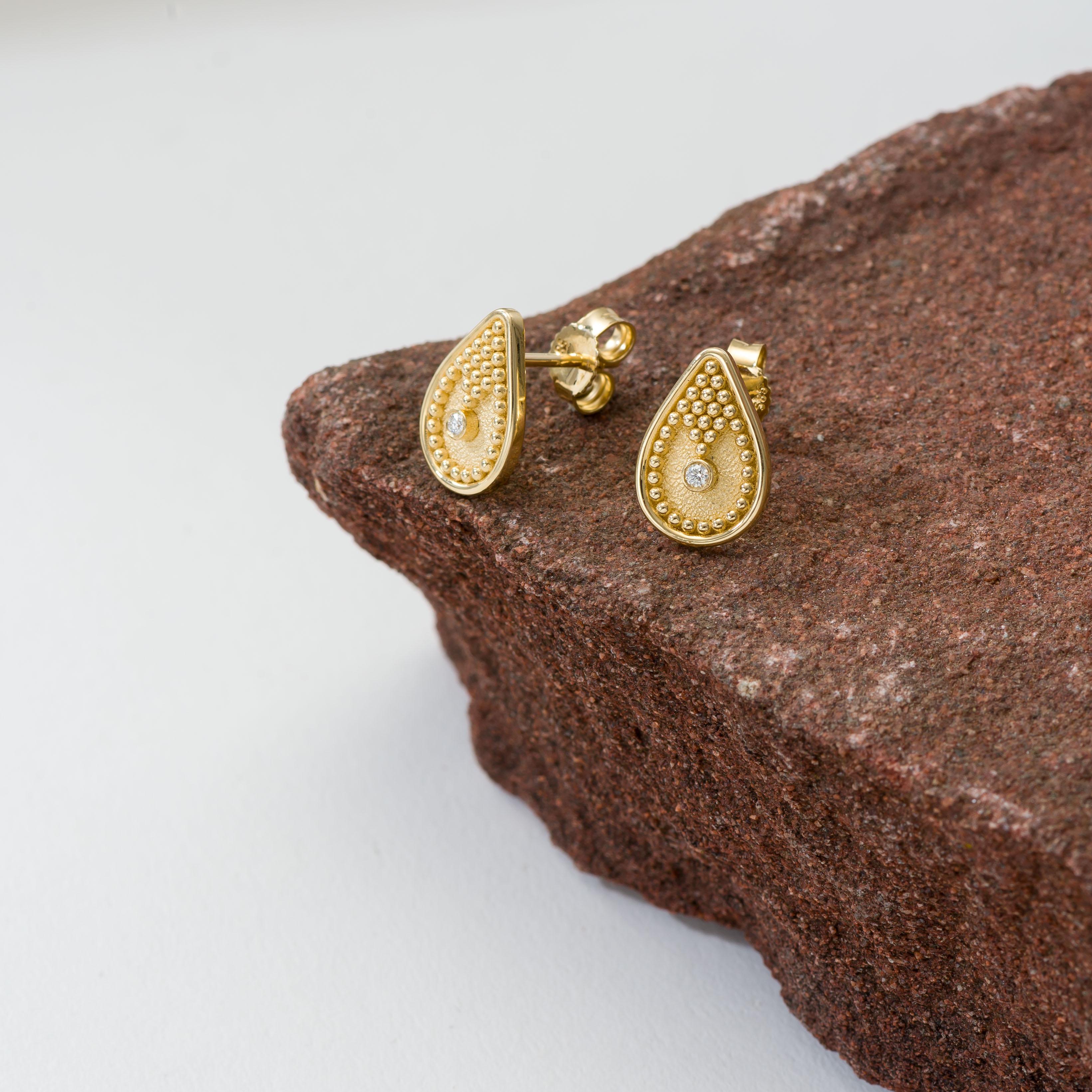 Women's Byzantine Pear Gold Earrings with Diamond For Sale