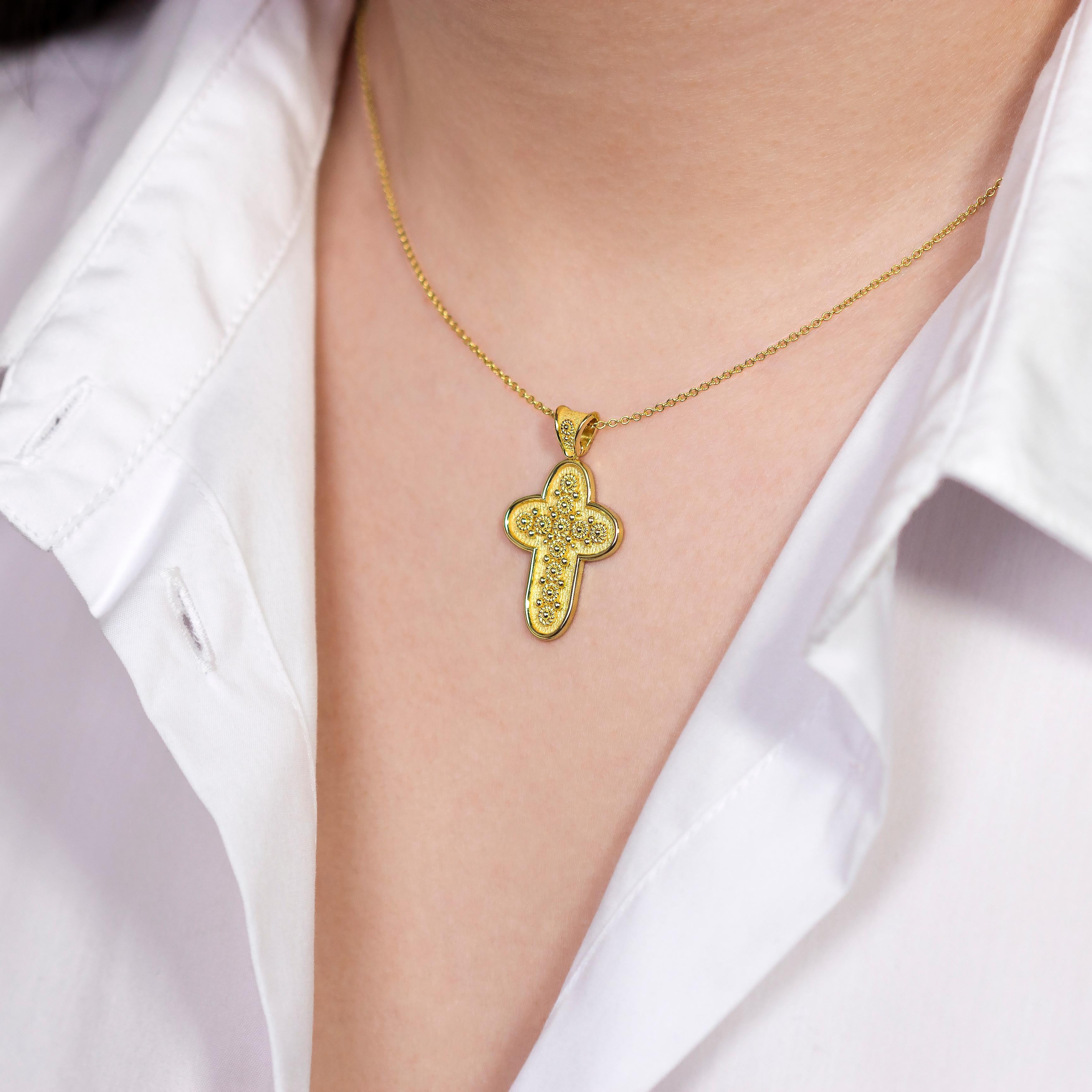 Byzantine Rounded Cross Pendant For Sale 2