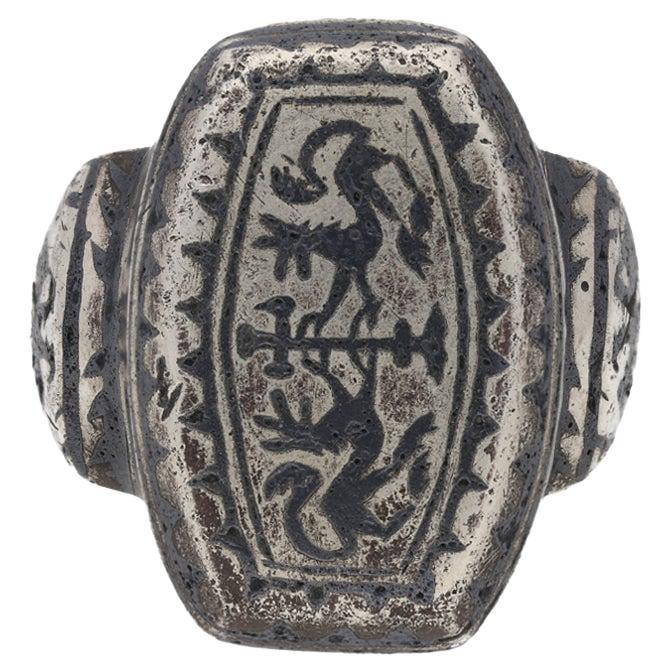Byzantinischer Ring aus Silber und Niello-Guilloche, ca. 12.-14. Jahrhundert AD