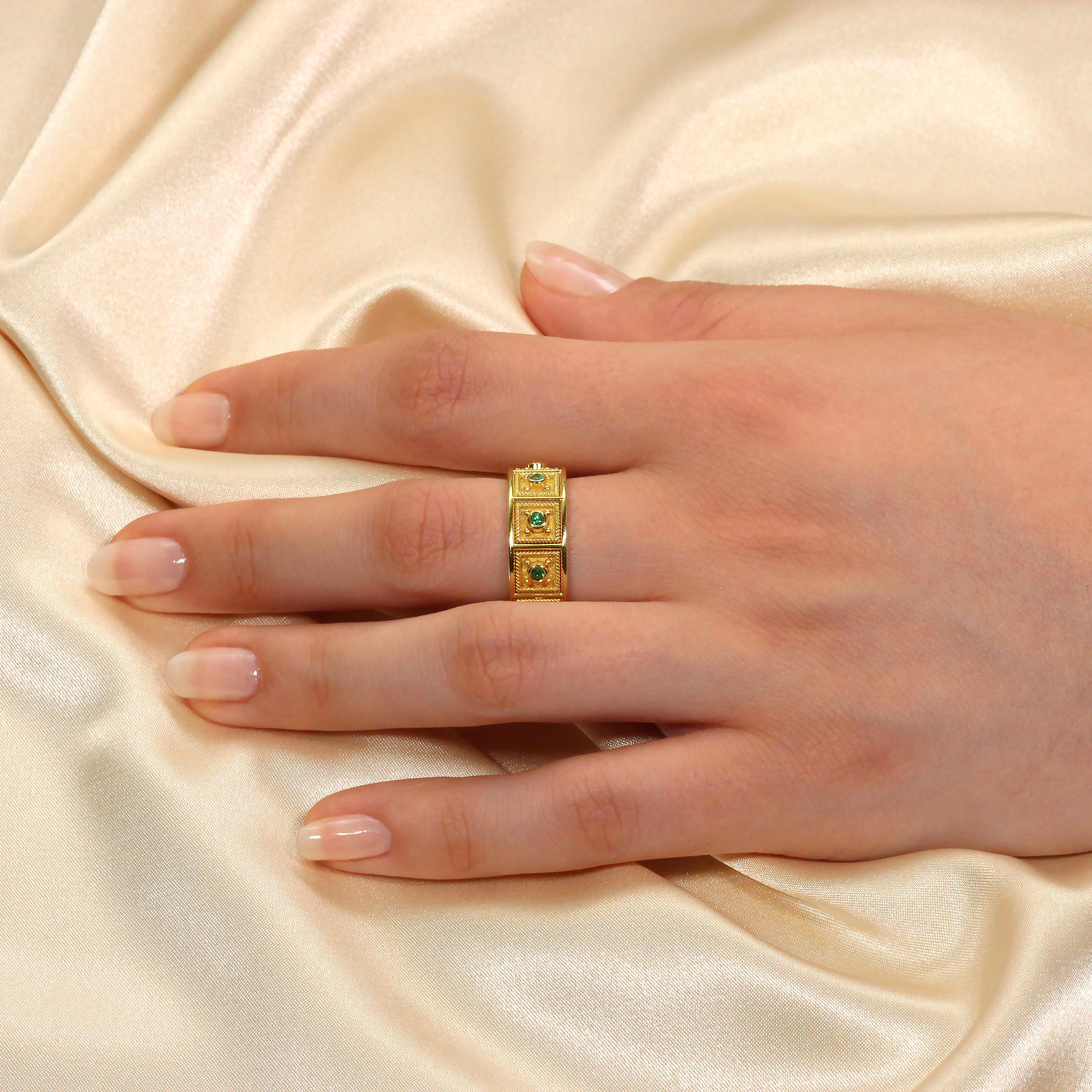 Byzantine Square Gold Ring with Emeralds For Sale 1